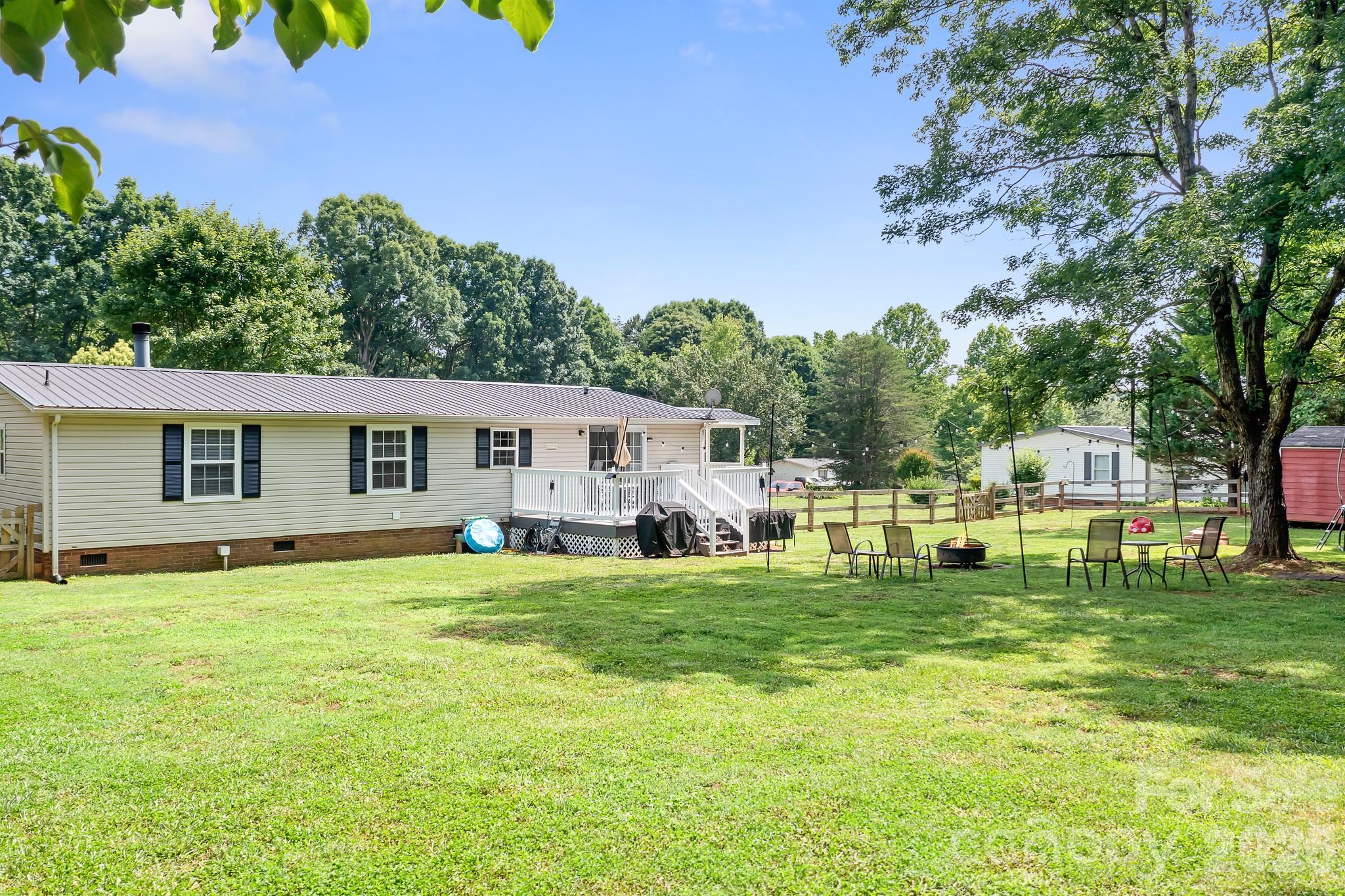 6075 Clearbrook Lane — Iron Station