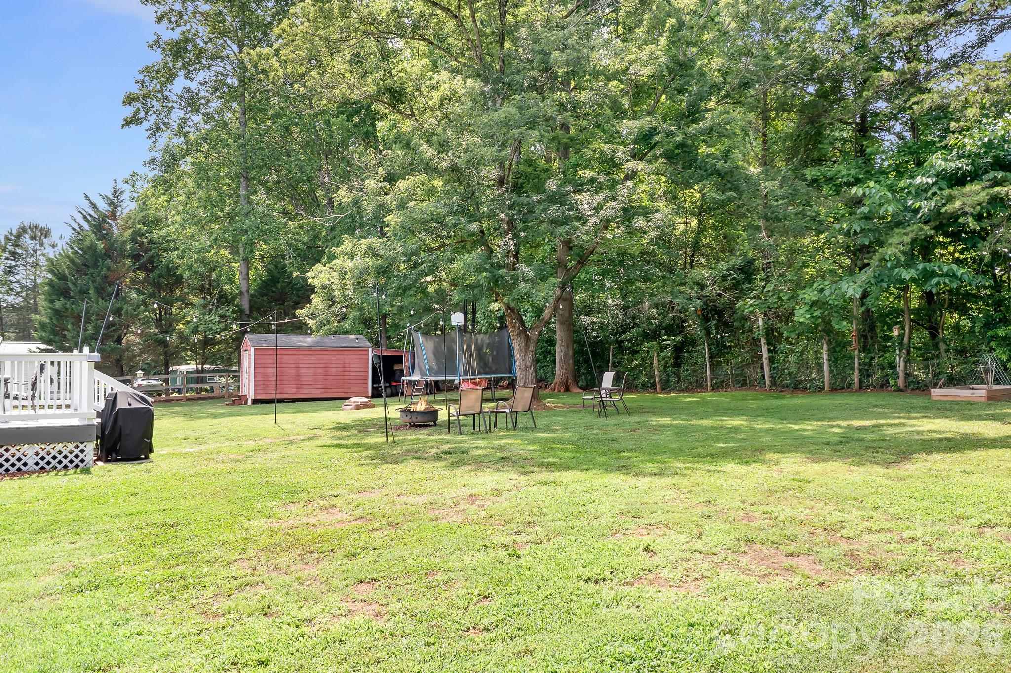 6075 Clearbrook Lane — Iron Station