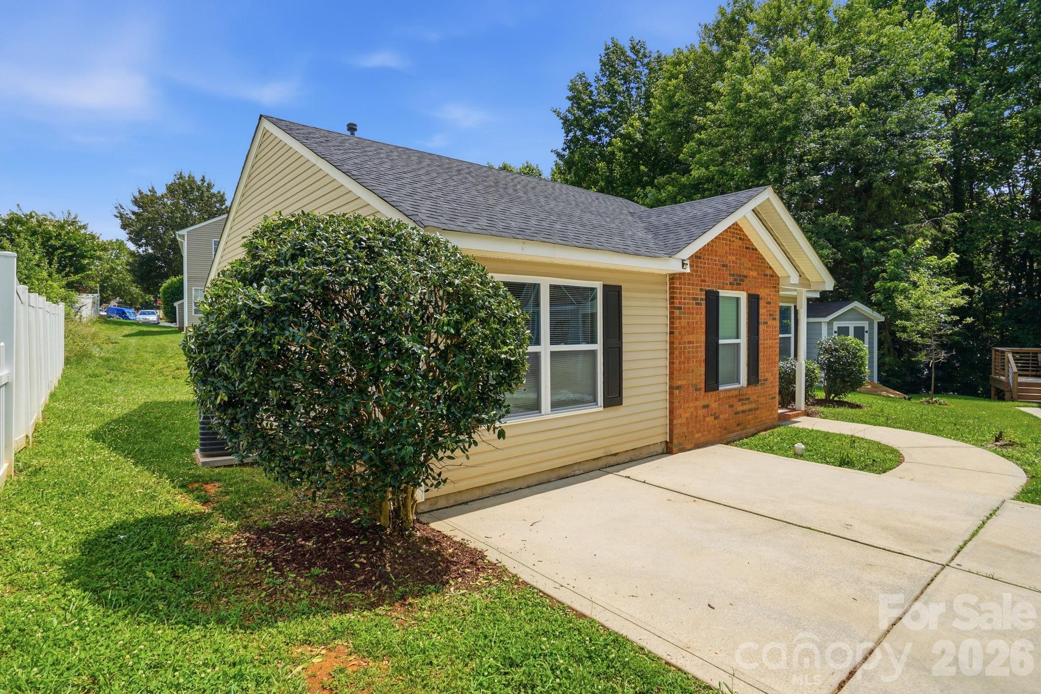2306 Jordi Way — Charlotte
