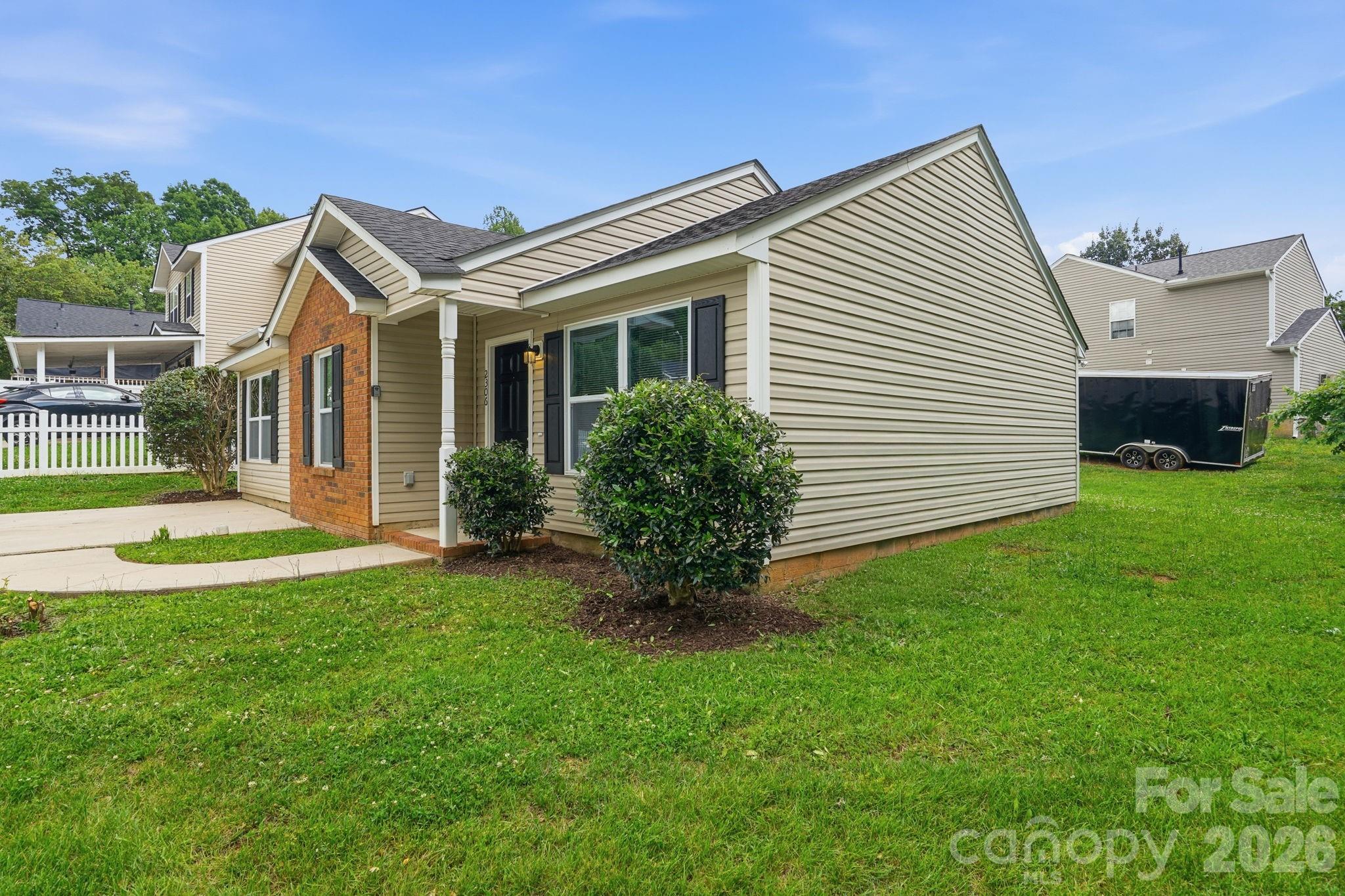 2306 Jordi Way — Charlotte