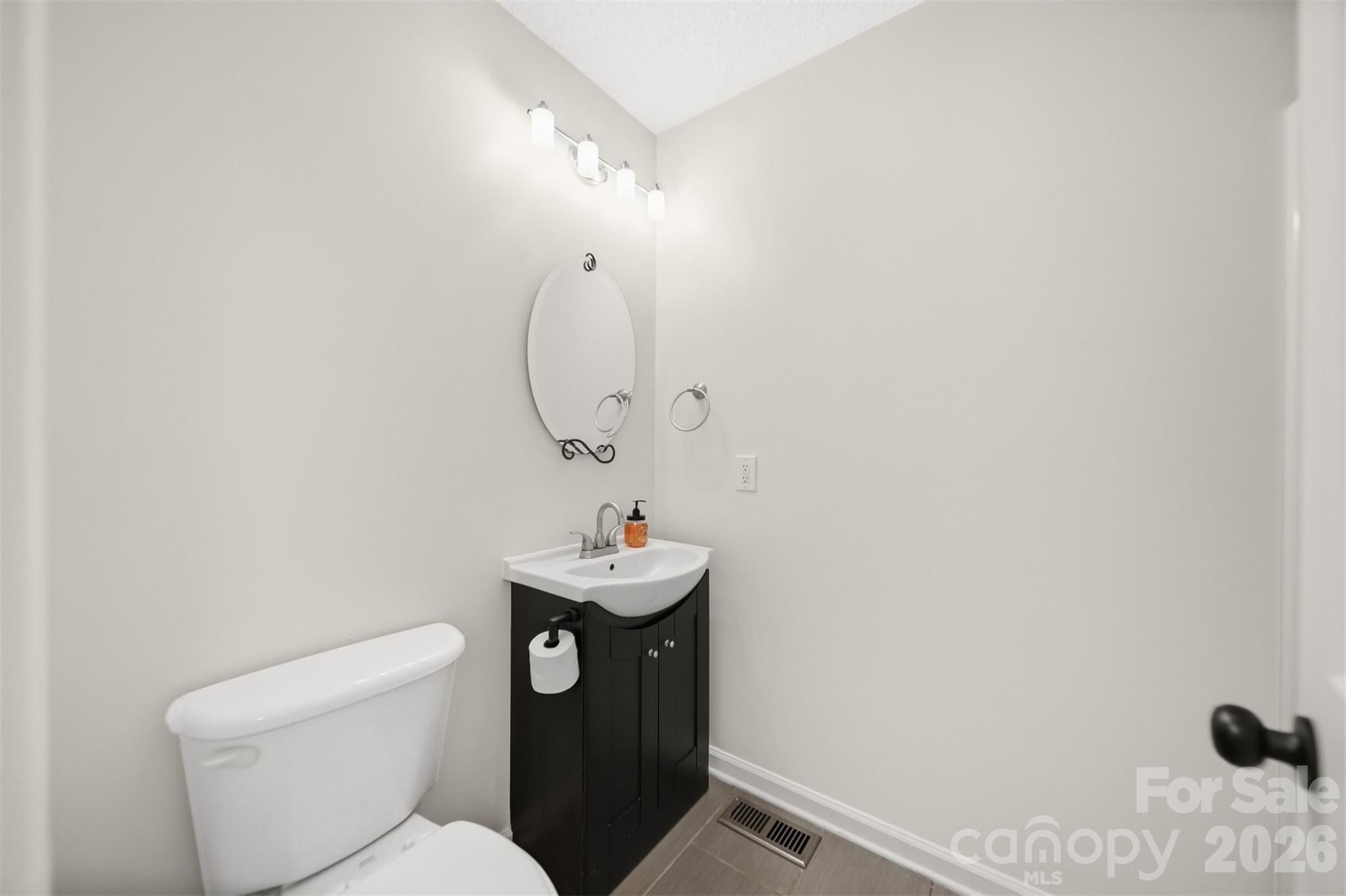 30 Lakeside Avenue — Granite Falls