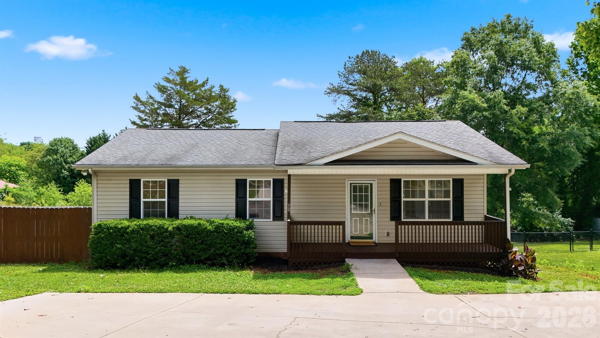 30 Lakeside Avenue — Granite Falls