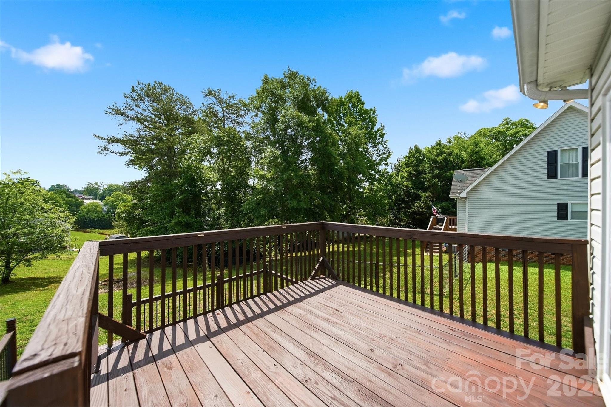 30 Lakeside Avenue — Granite Falls