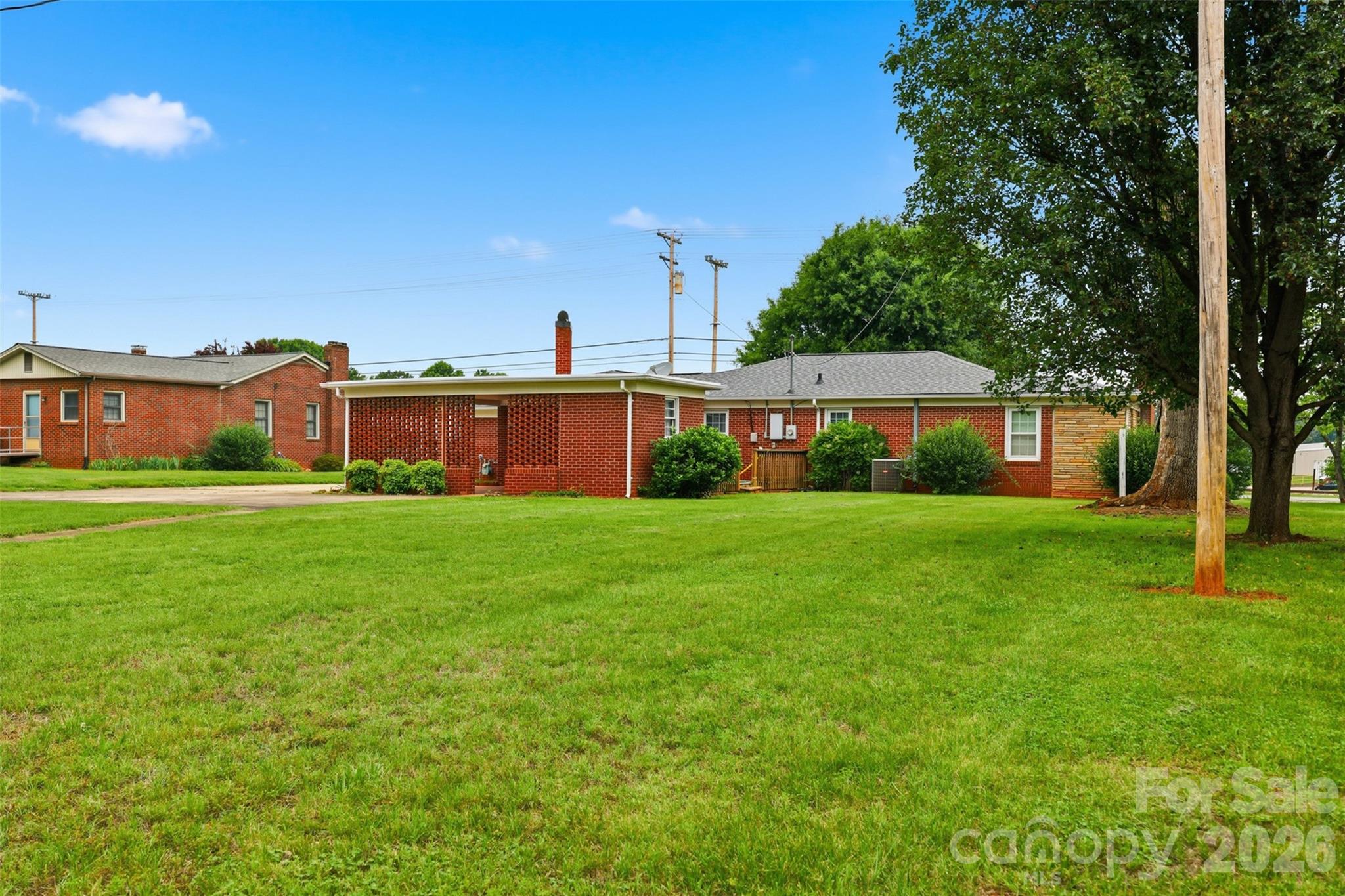 3631 Taylorsville Highway — Statesville