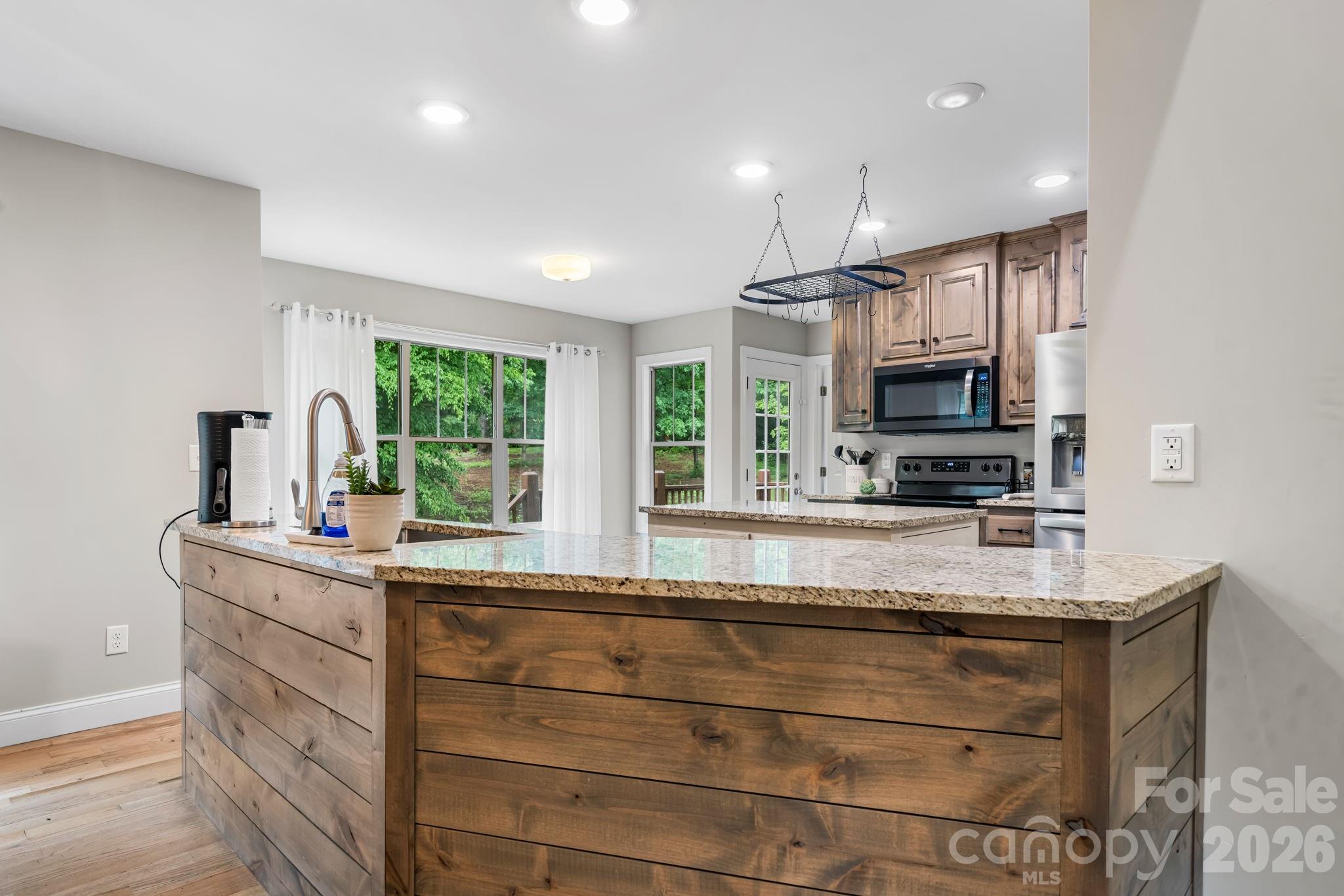 124 Maplewood Court — Hudson