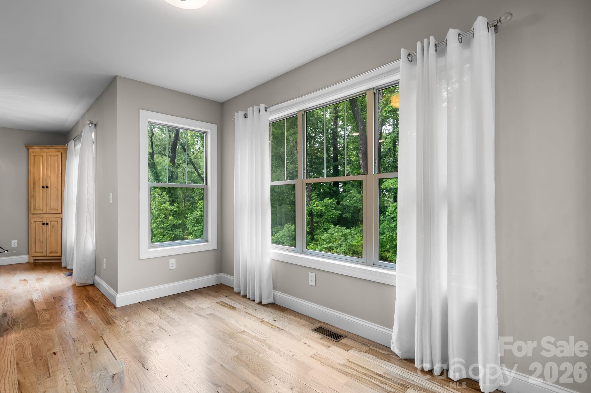 124 Maplewood Court — Hudson