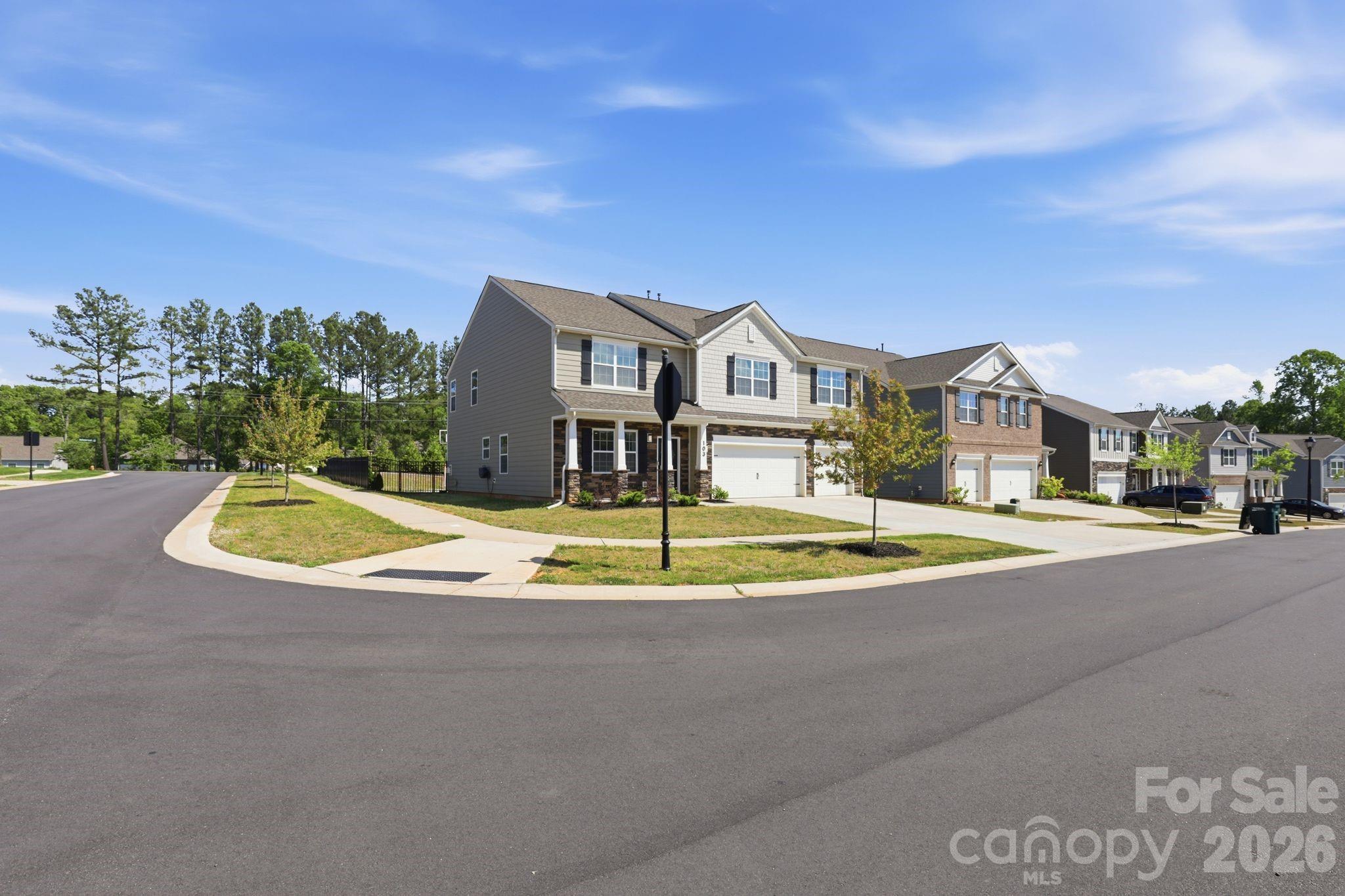 103 Edgehill Court — Troutman