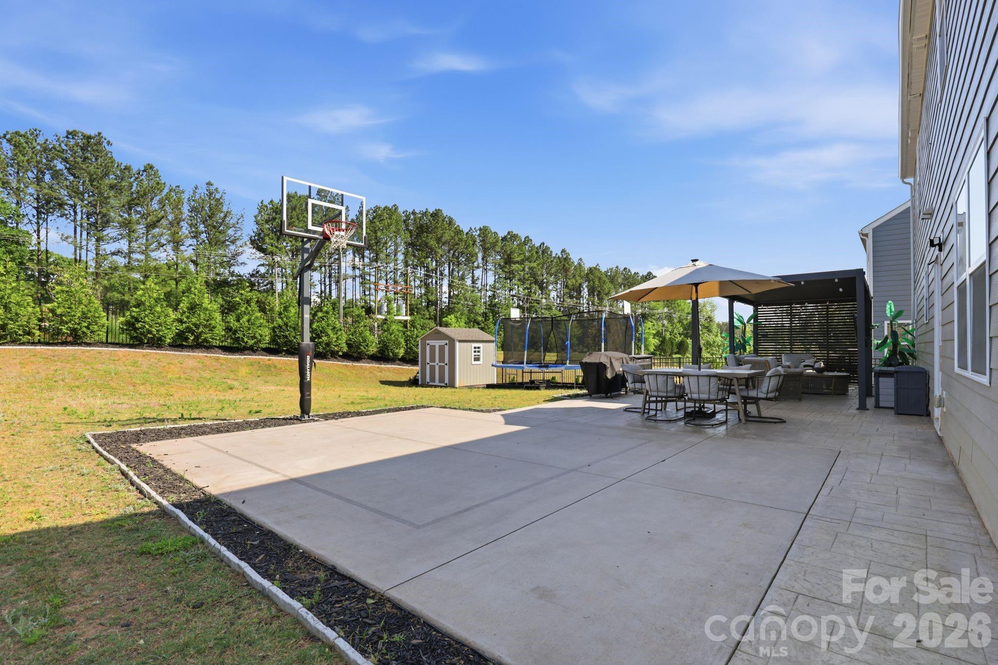 103 Edgehill Court — Troutman