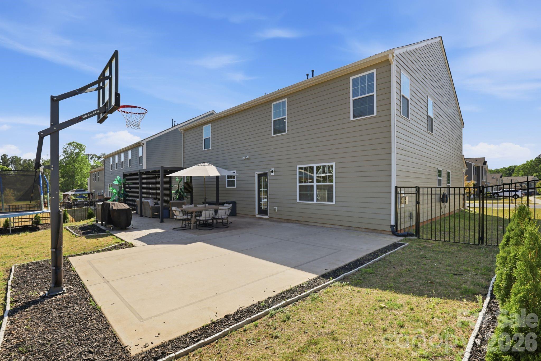 103 Edgehill Court — Troutman