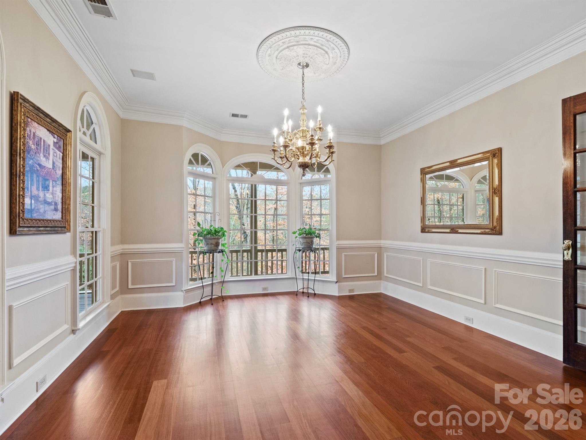 1090 N Saunders Drive — Catawba