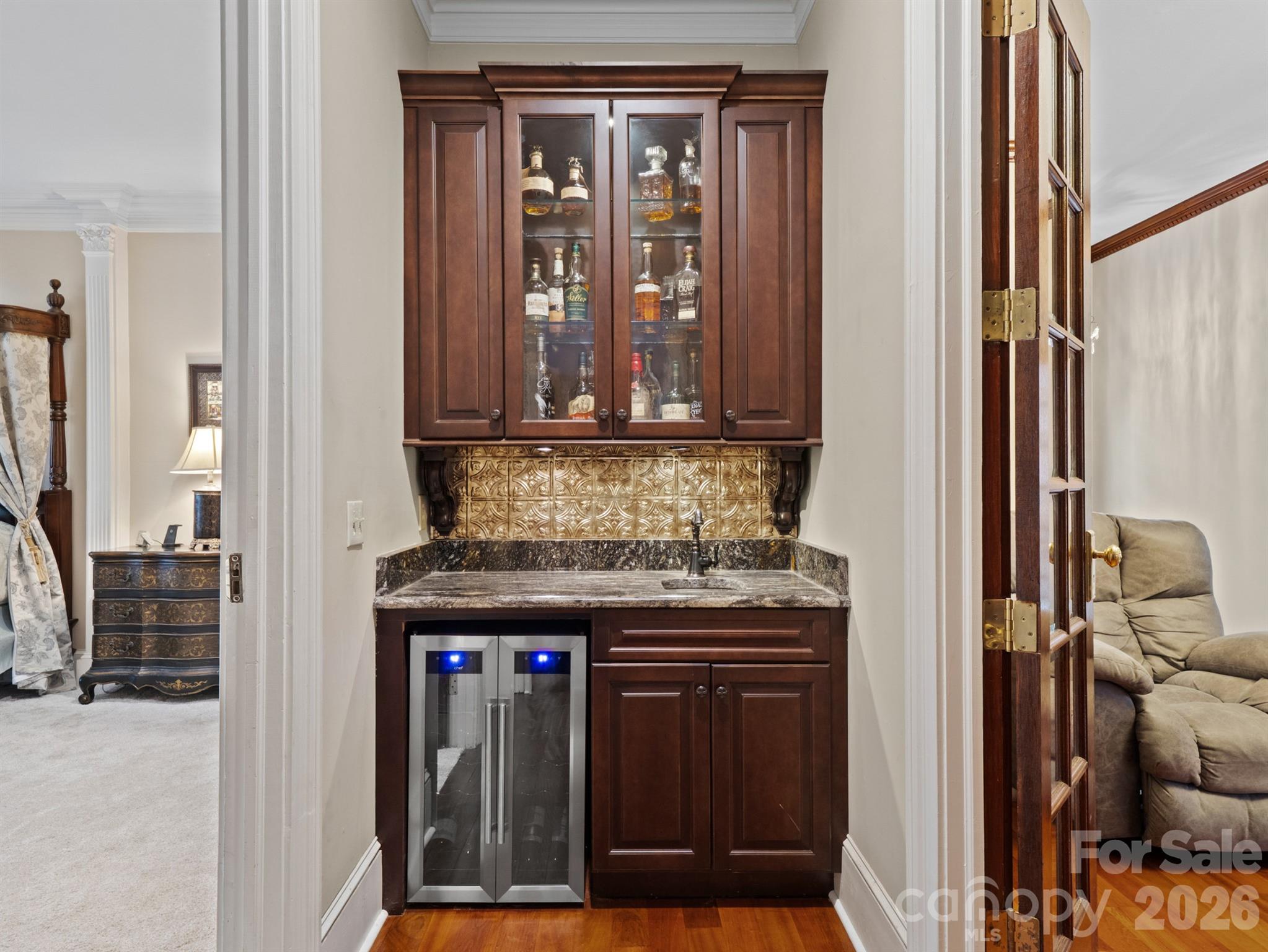 1090 N Saunders Drive — Catawba