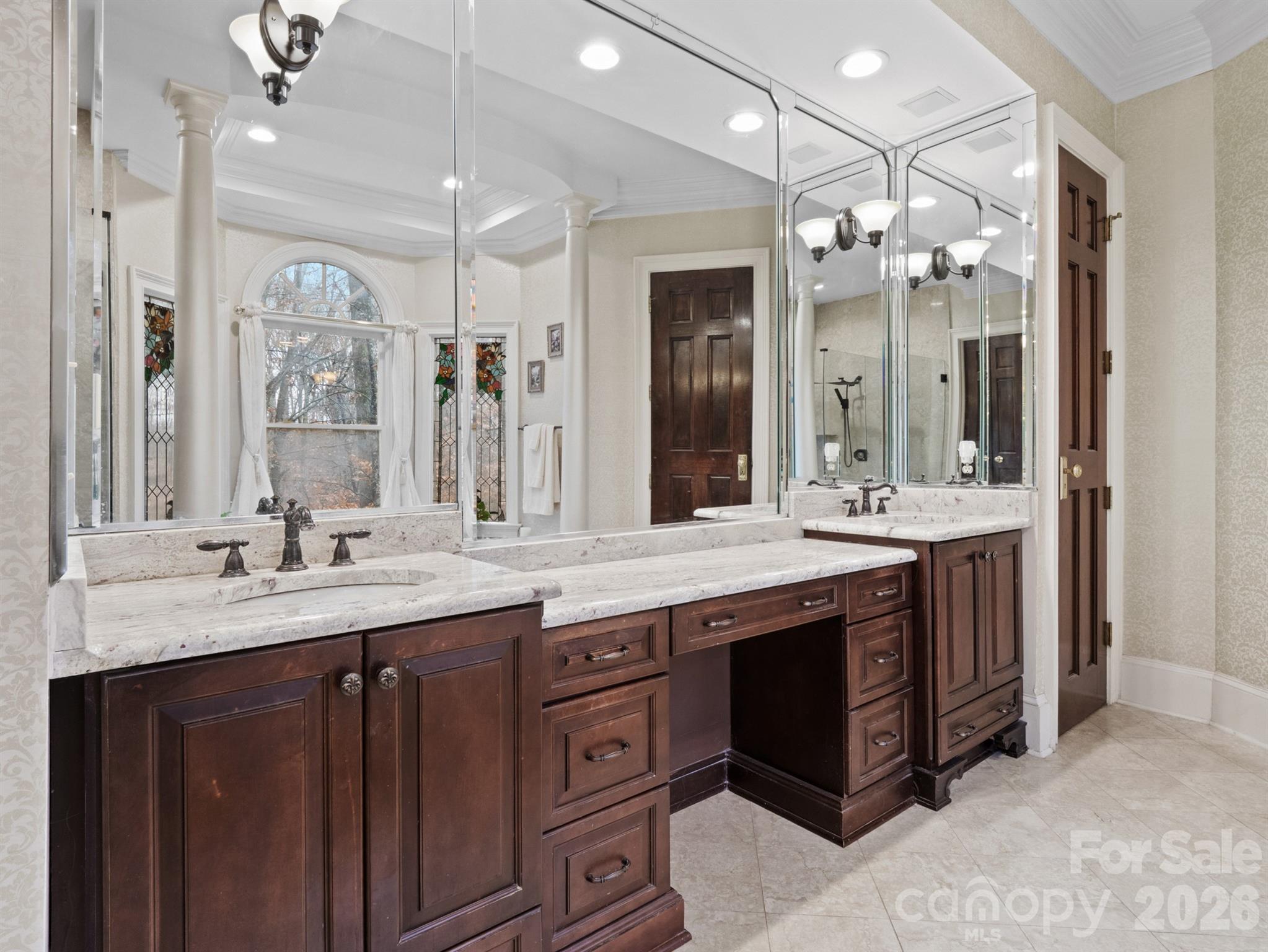 1090 N Saunders Drive — Catawba