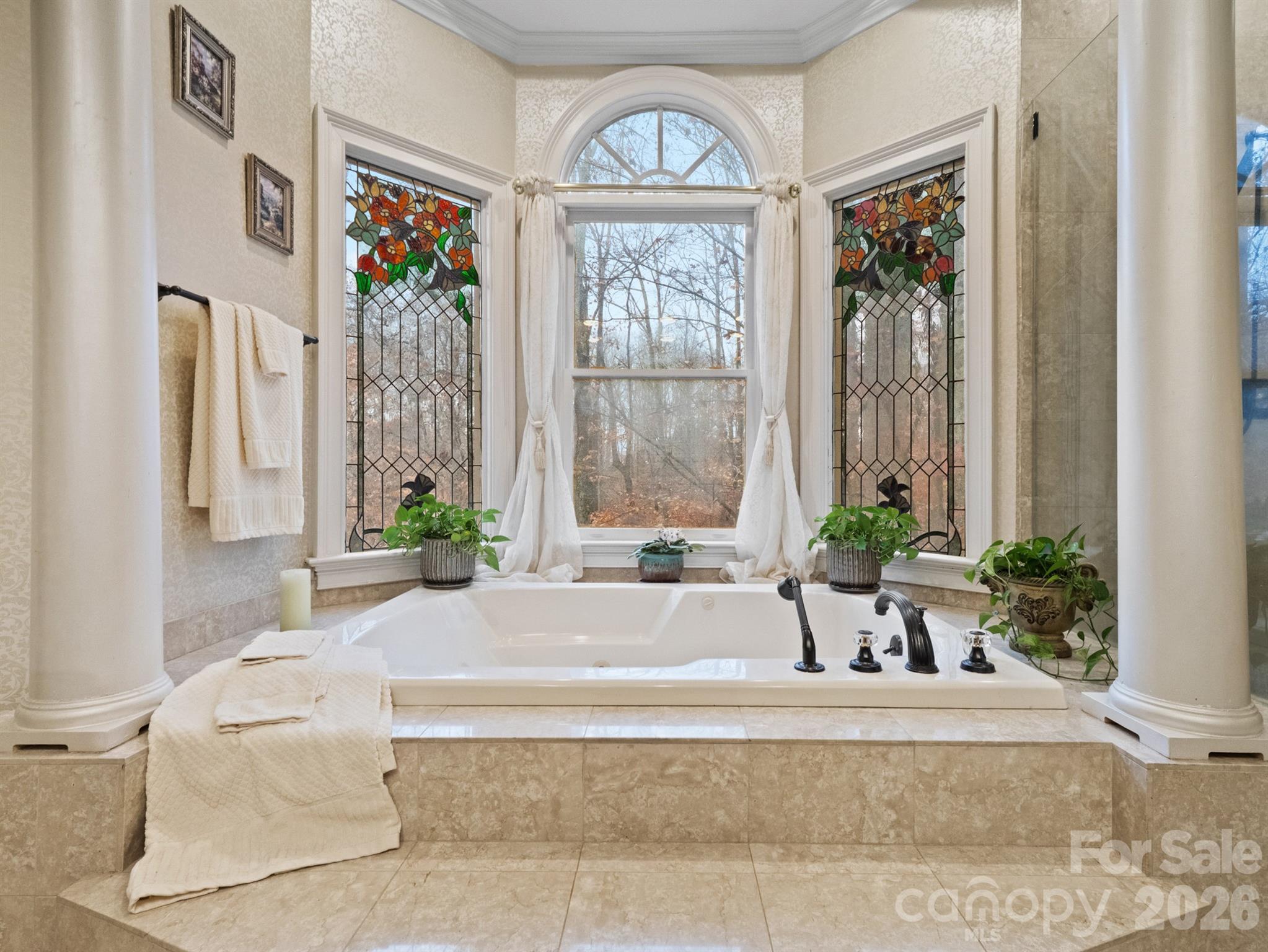 1090 N Saunders Drive — Catawba