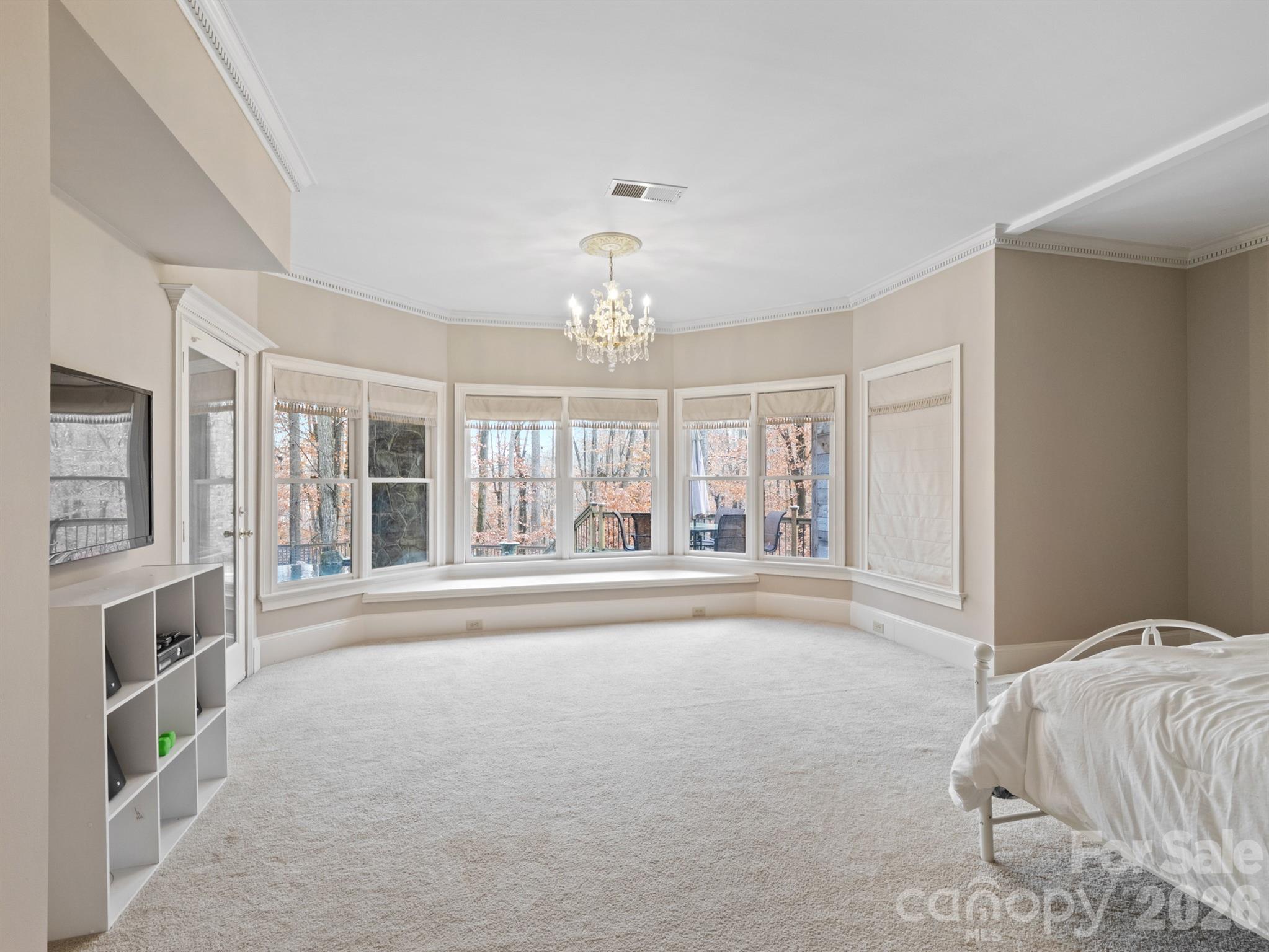 1090 N Saunders Drive — Catawba
