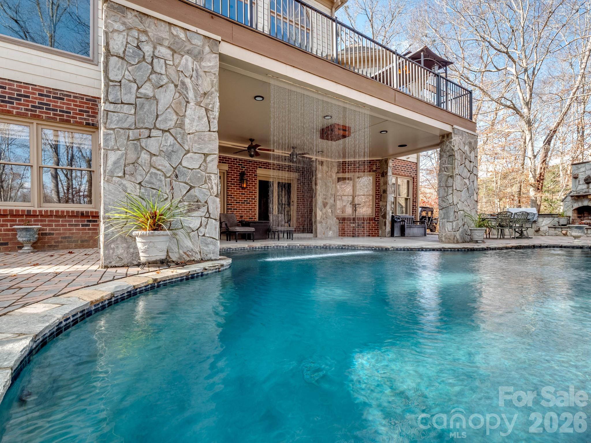 1090 N Saunders Drive — Catawba