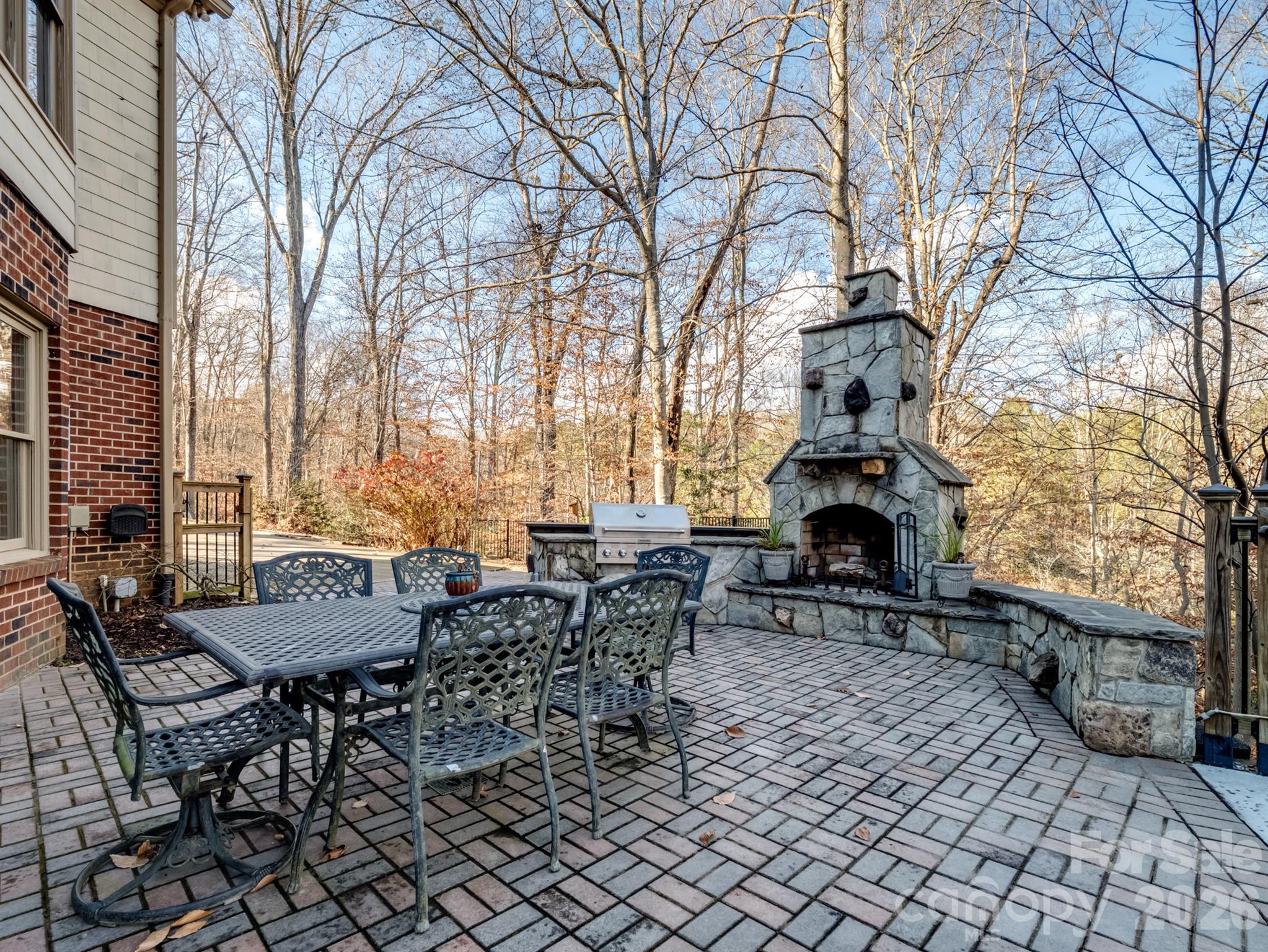 1090 N Saunders Drive — Catawba