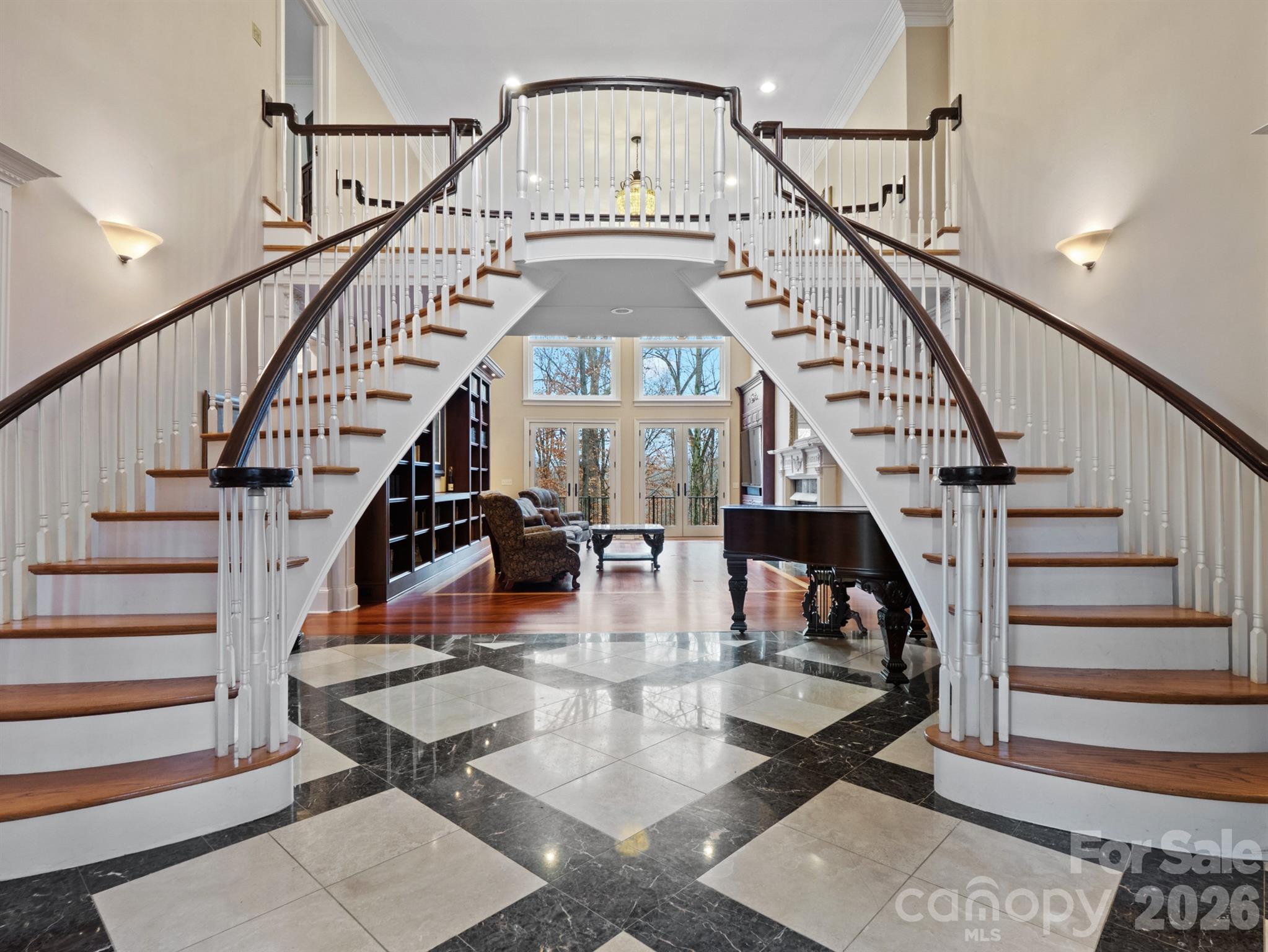 1090 N Saunders Drive — Catawba