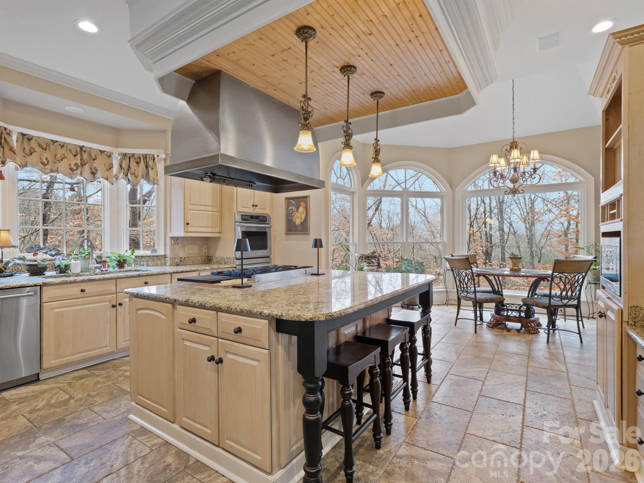 1090 N Saunders Drive — Catawba