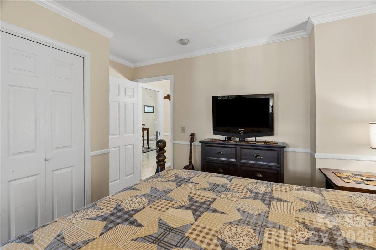 122 Arnold Heights — Waynesville