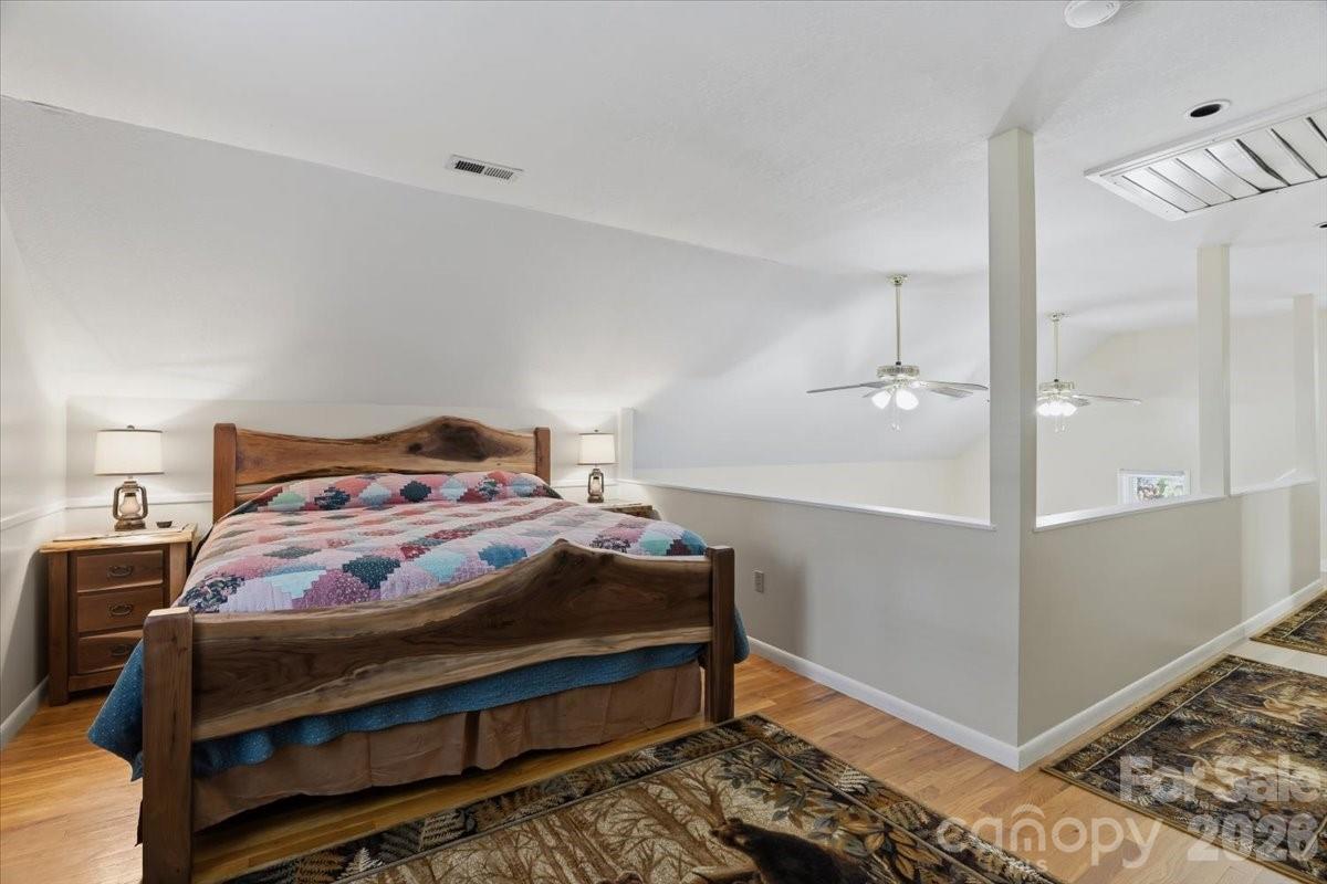 122 Arnold Heights — Waynesville