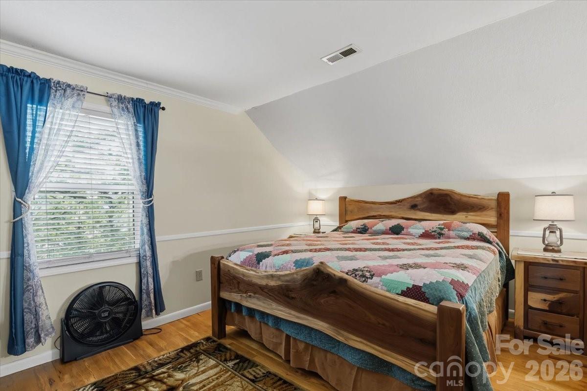 122 Arnold Heights — Waynesville