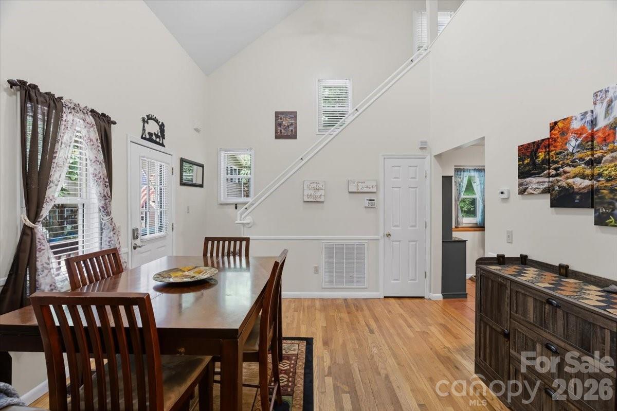 122 Arnold Heights — Waynesville