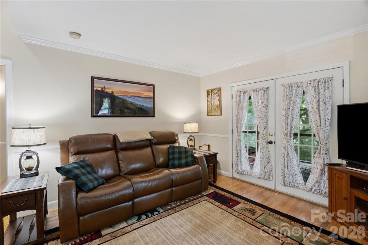 122 Arnold Heights — Waynesville