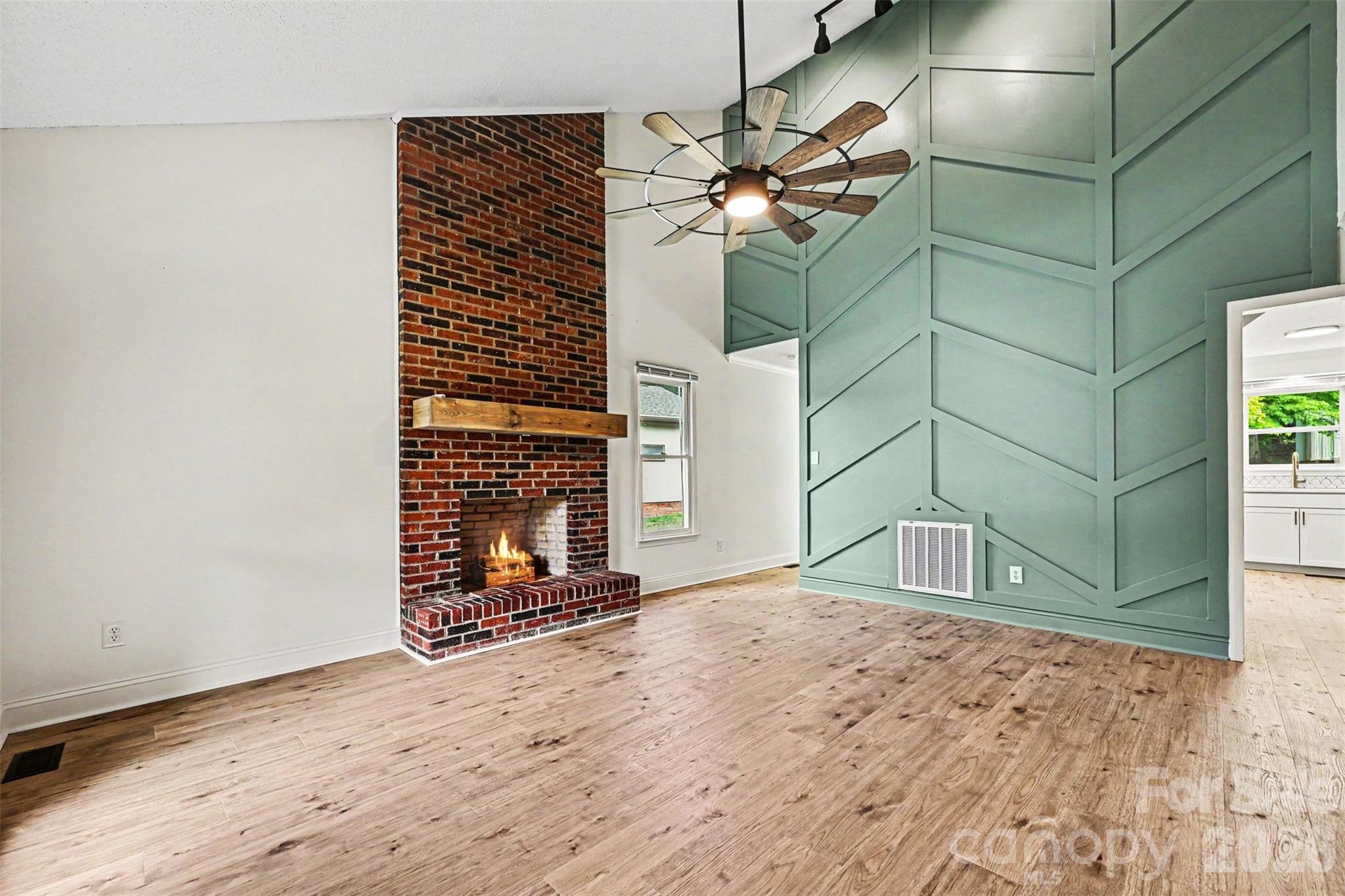 608 Azalea Lane — China Grove