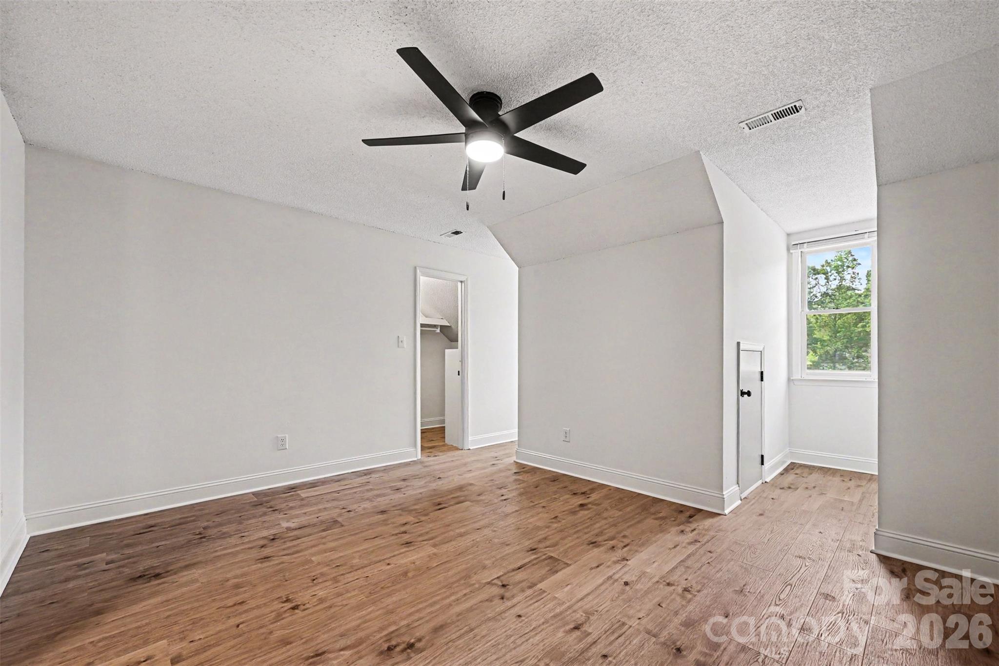 608 Azalea Lane — China Grove