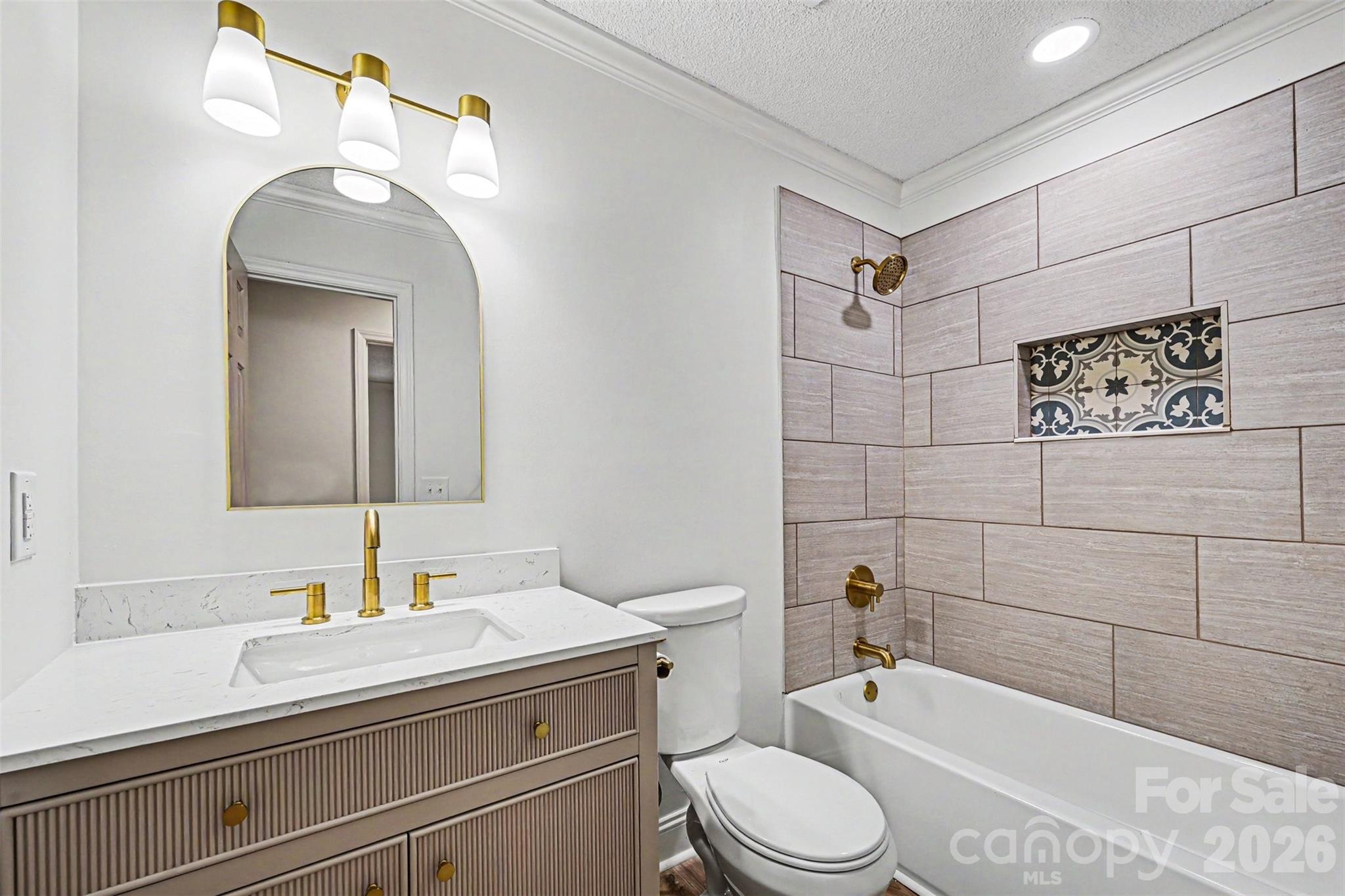 608 Azalea Lane — China Grove