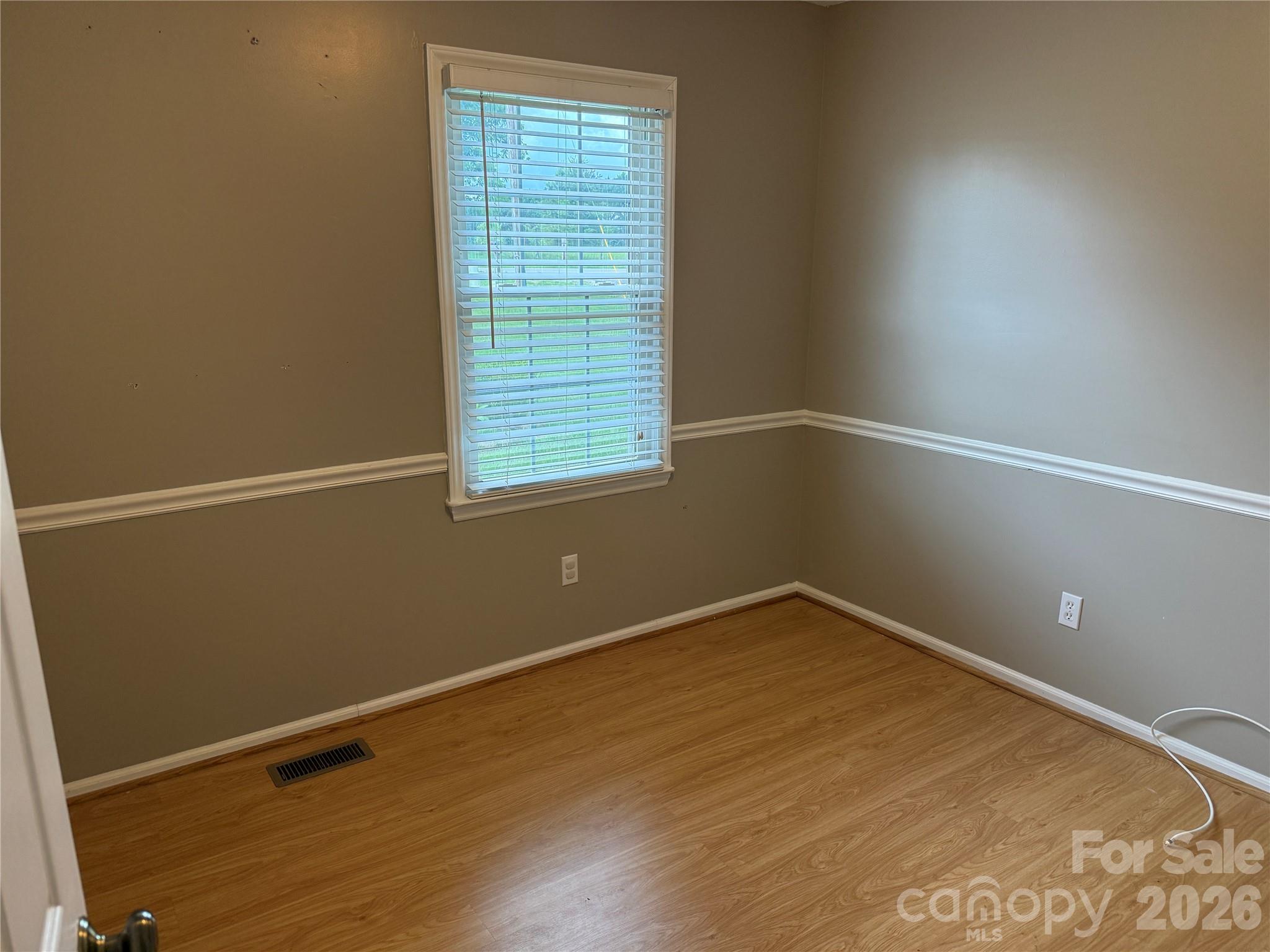 812 Whites Farm Road — Statesville