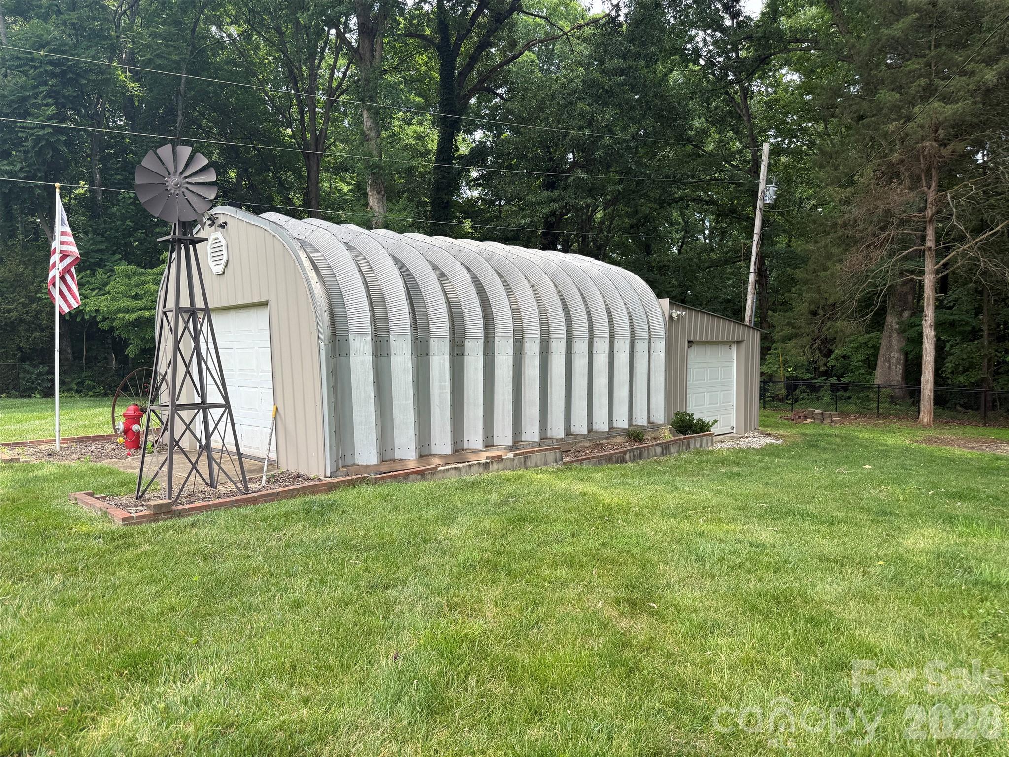 812 Whites Farm Road — Statesville