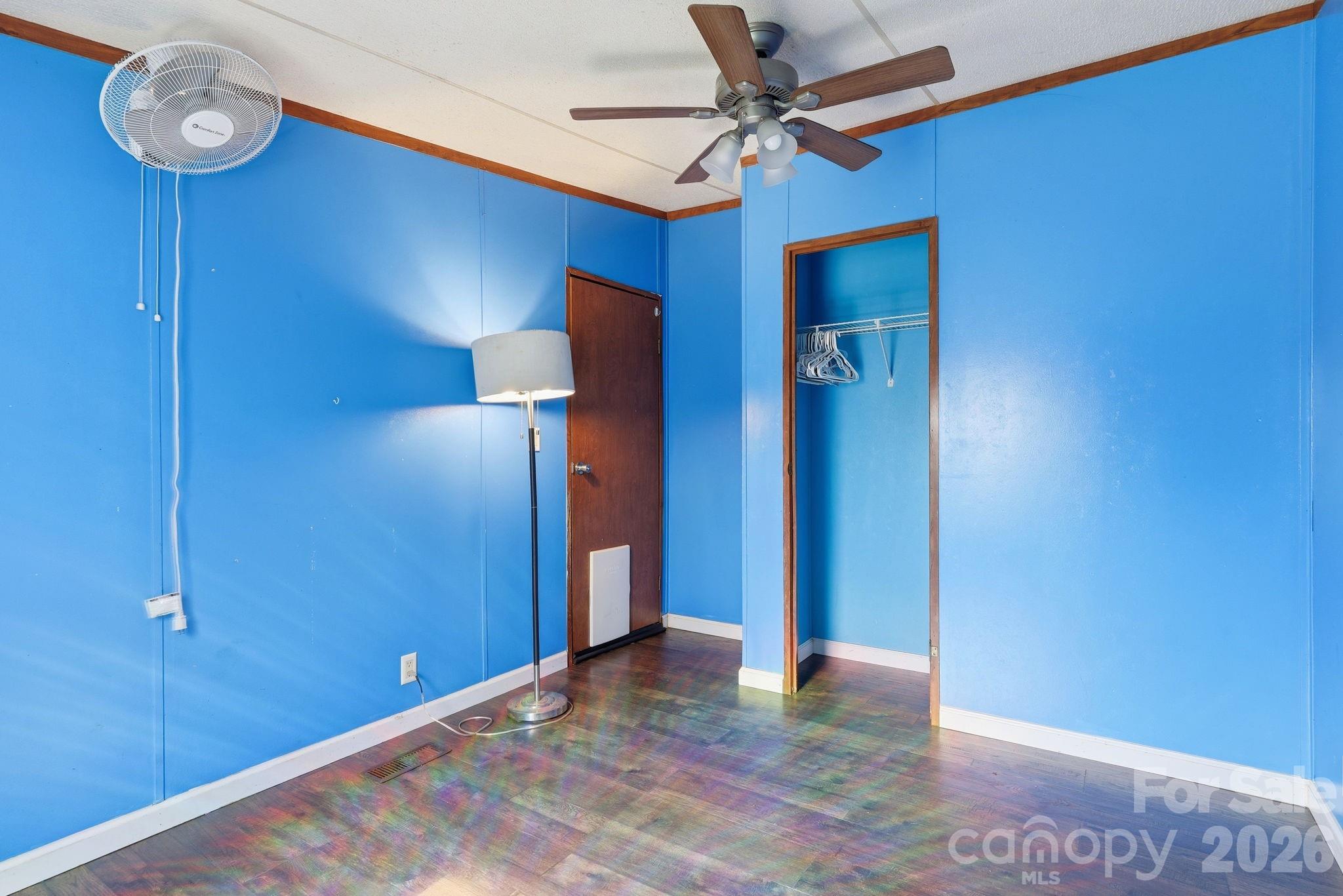 131 Vinewood Circle — Asheville