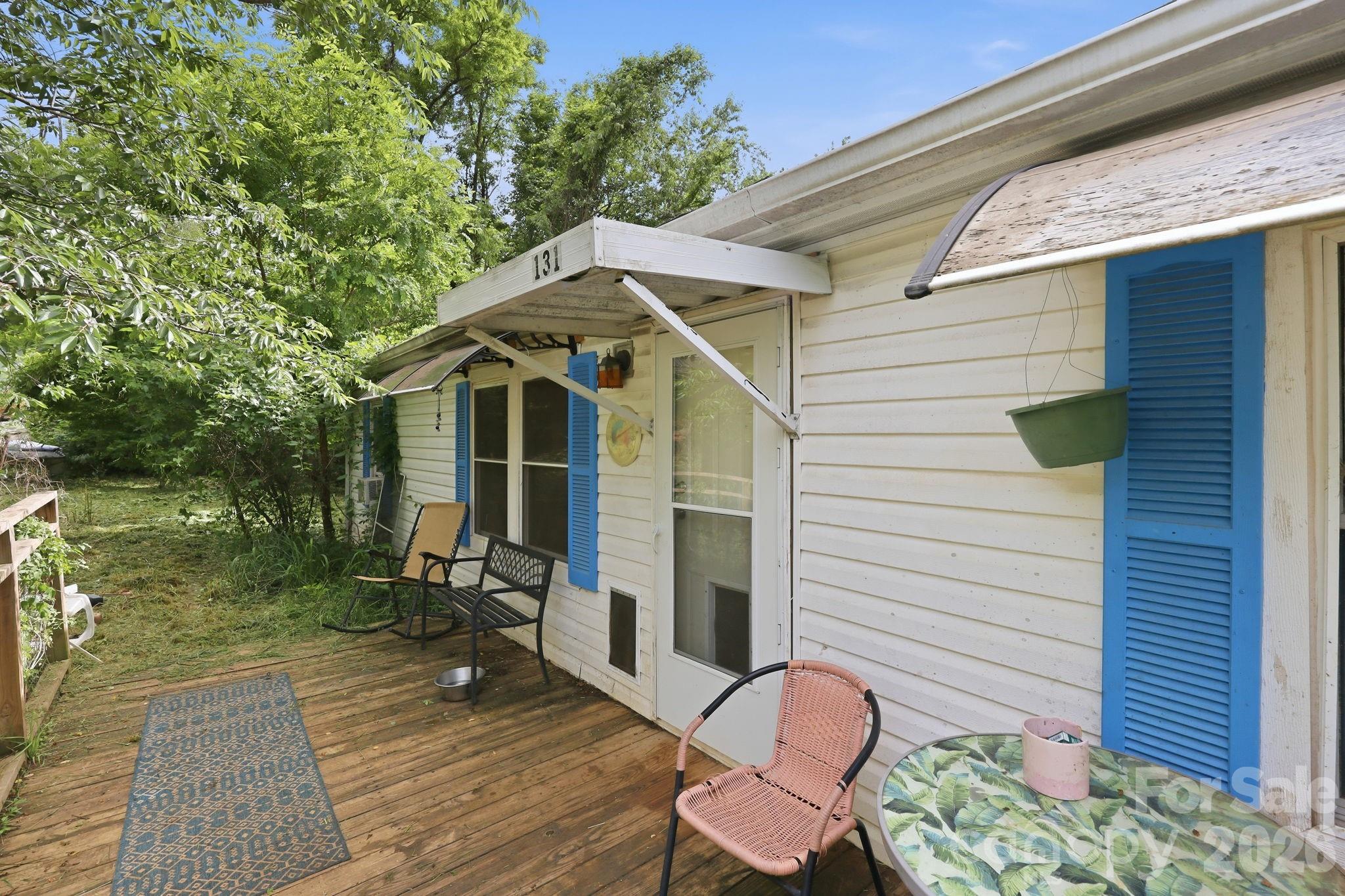 131 Vinewood Circle — Asheville