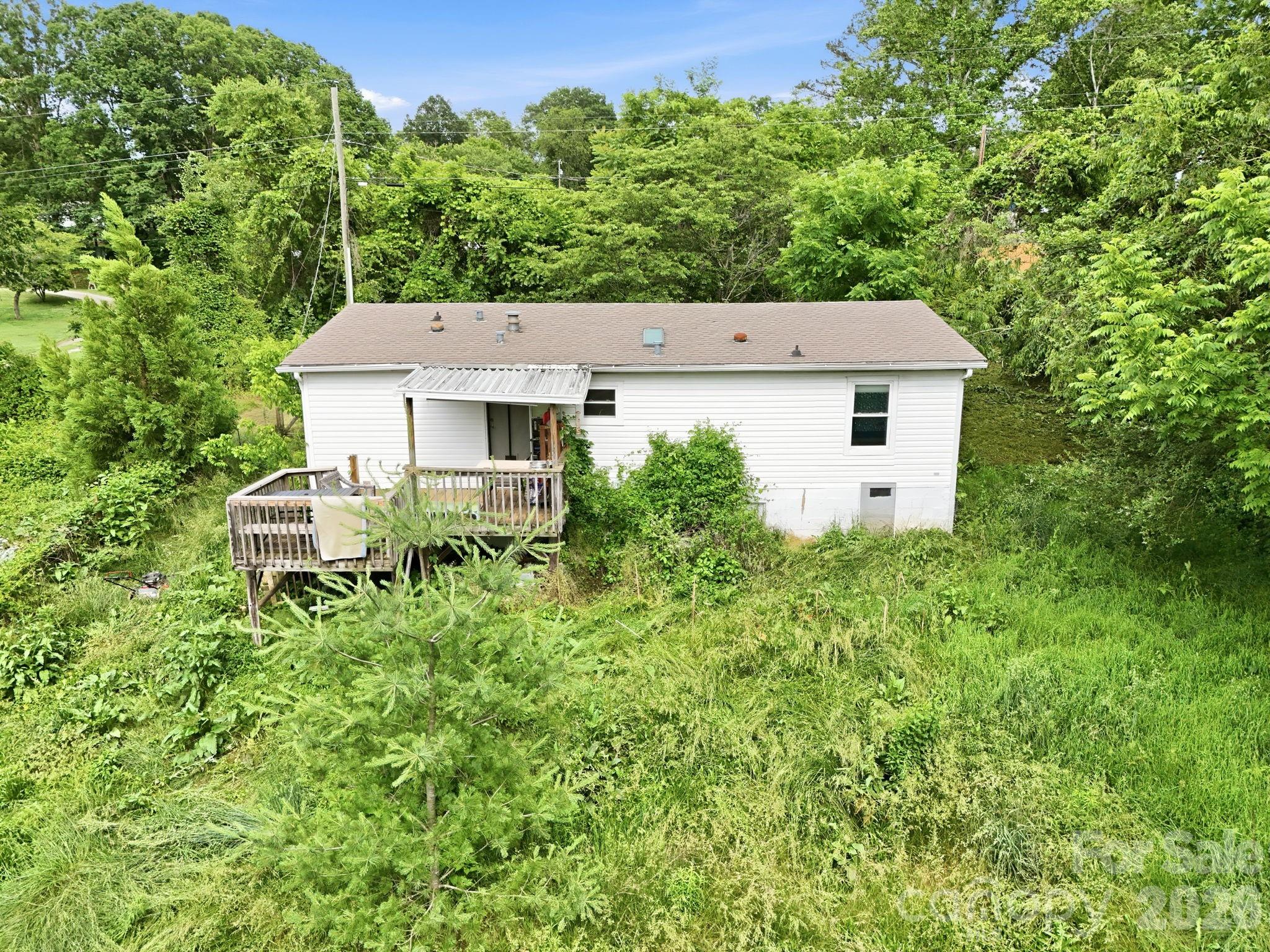 131 Vinewood Circle — Asheville