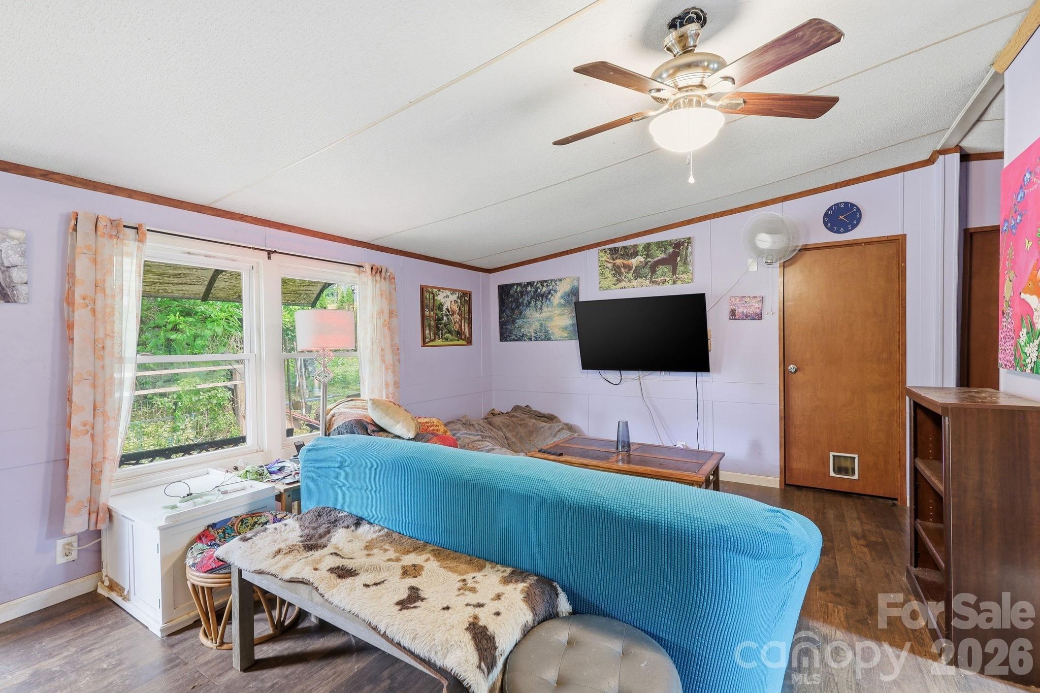 131 Vinewood Circle — Asheville