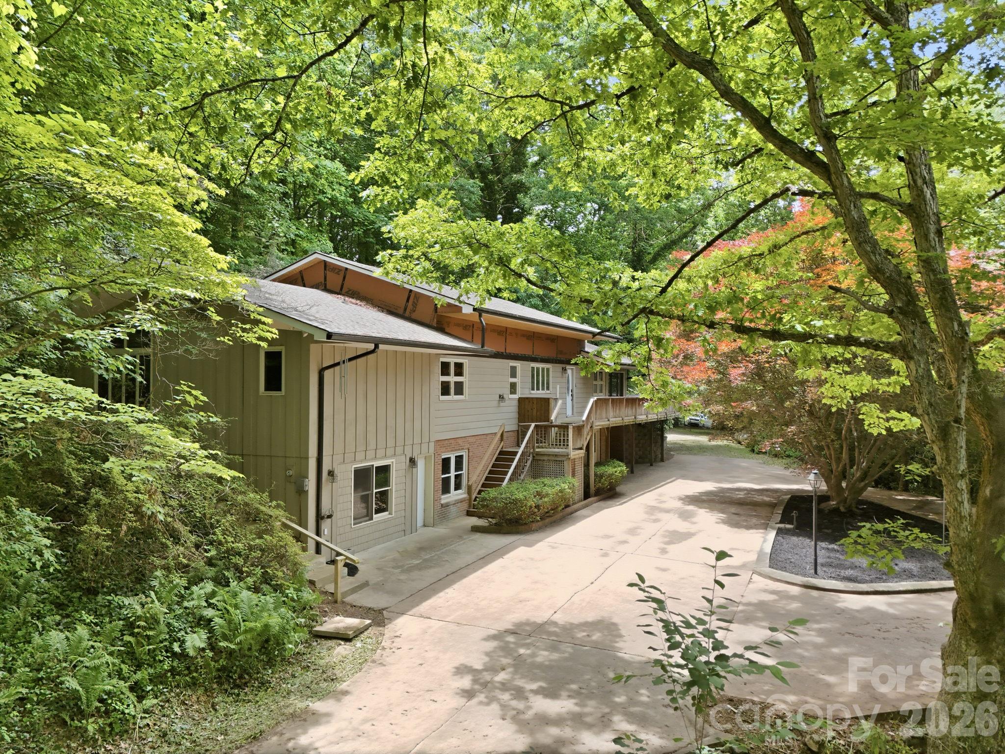 120 Stovall Street — Waynesville