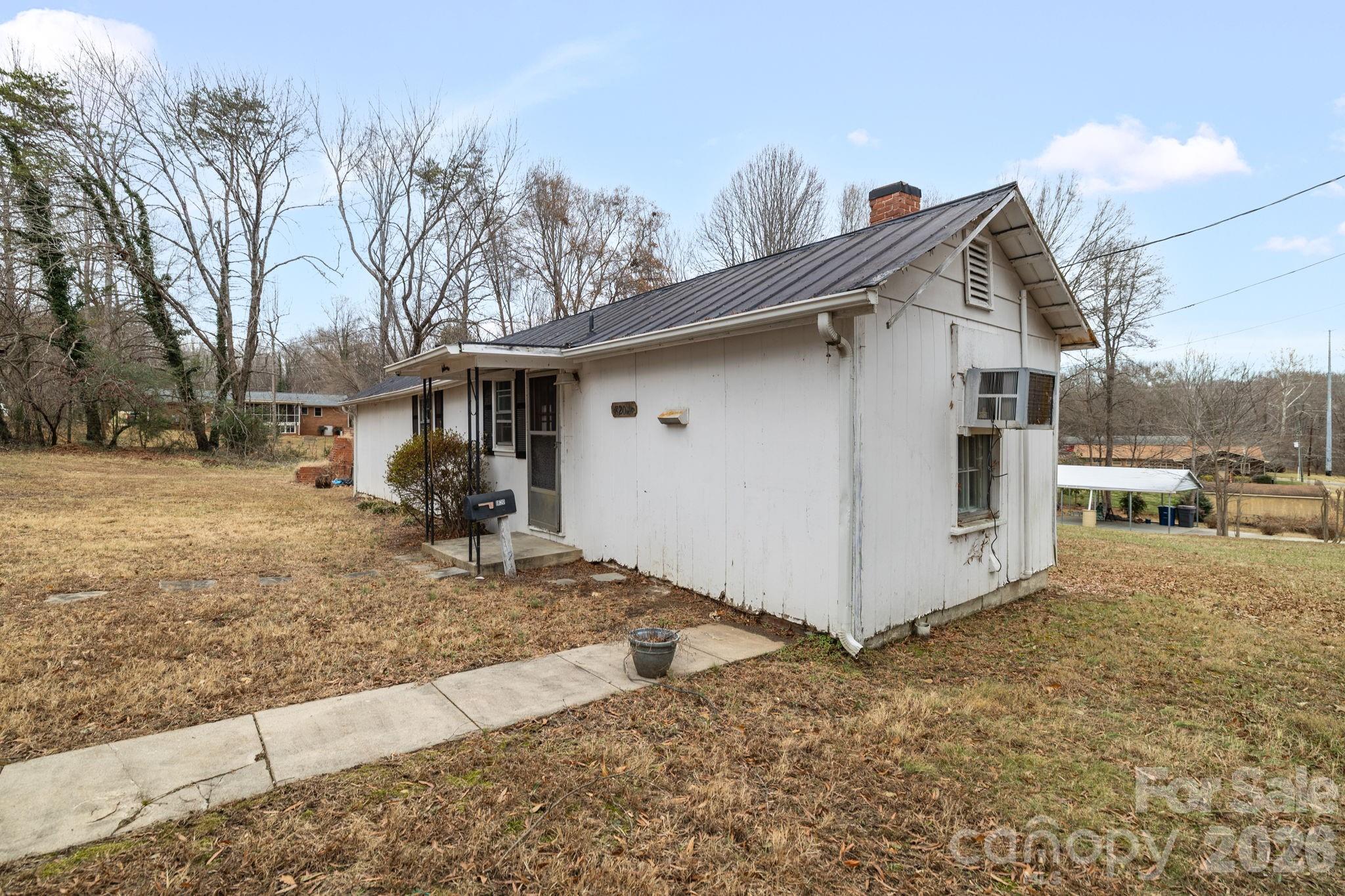 1820 S Park Drive — Reidsville