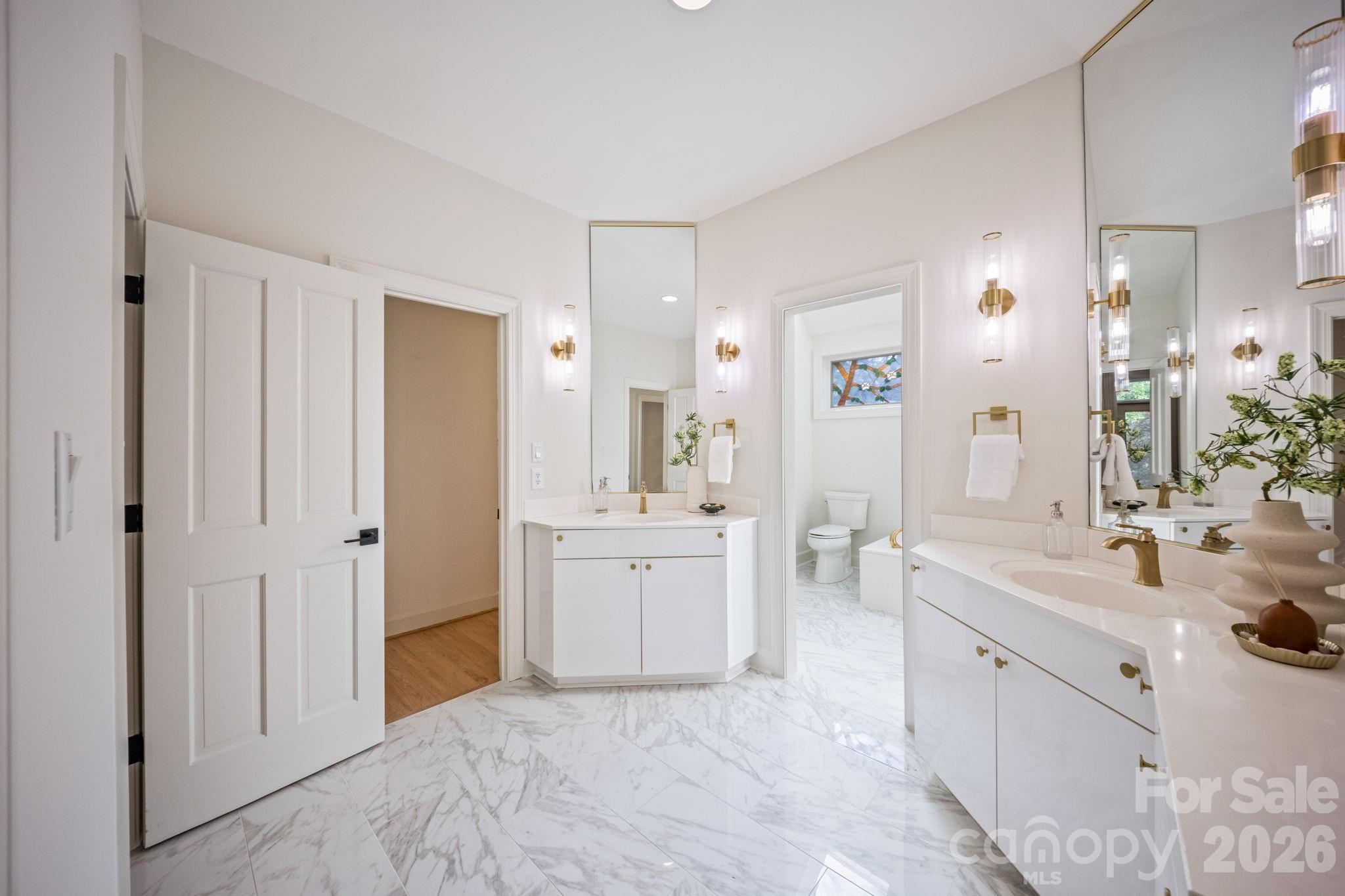 5901 Marsailles Court — Charlotte
