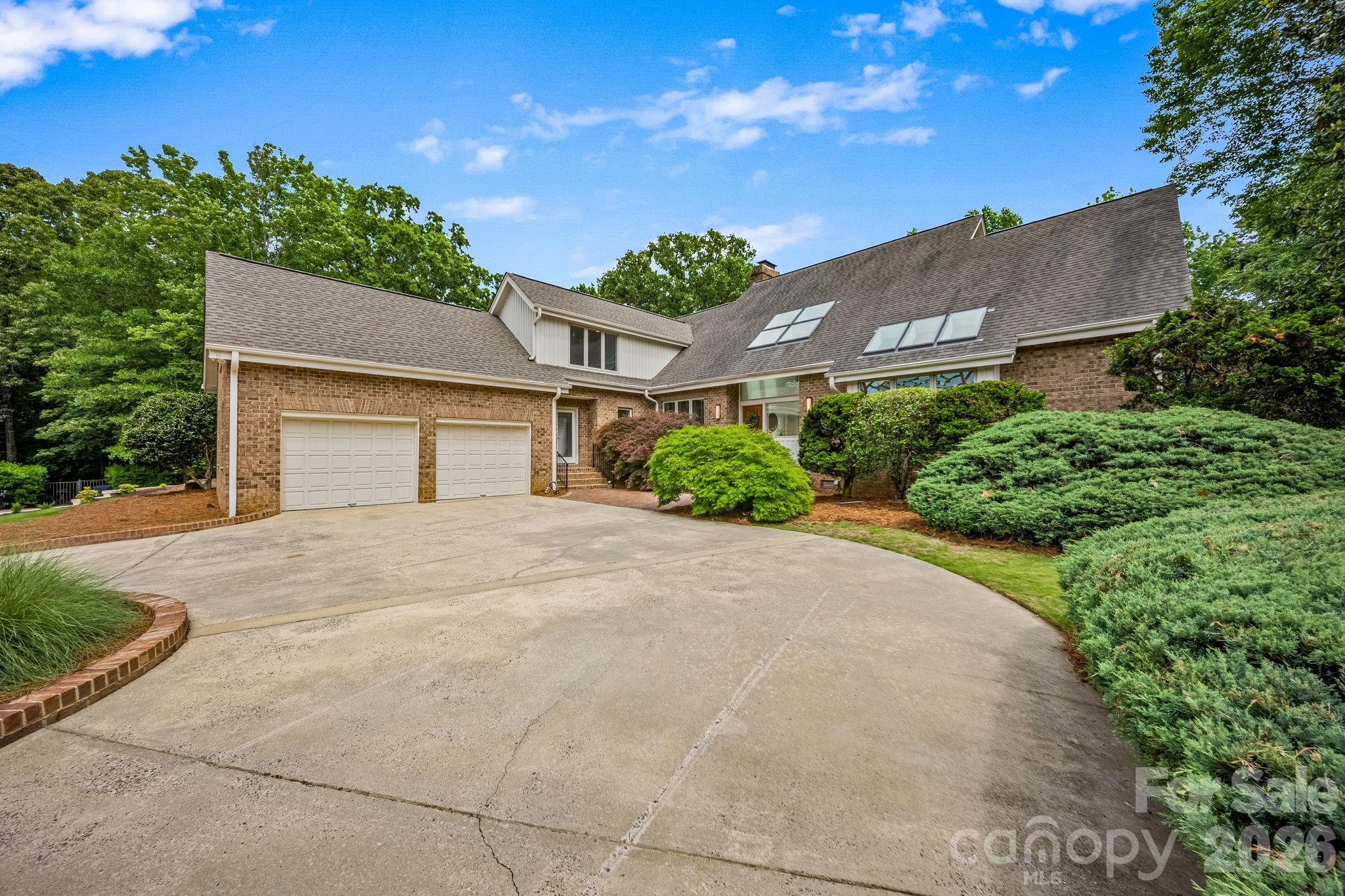 5901 Marsailles Court — Charlotte
