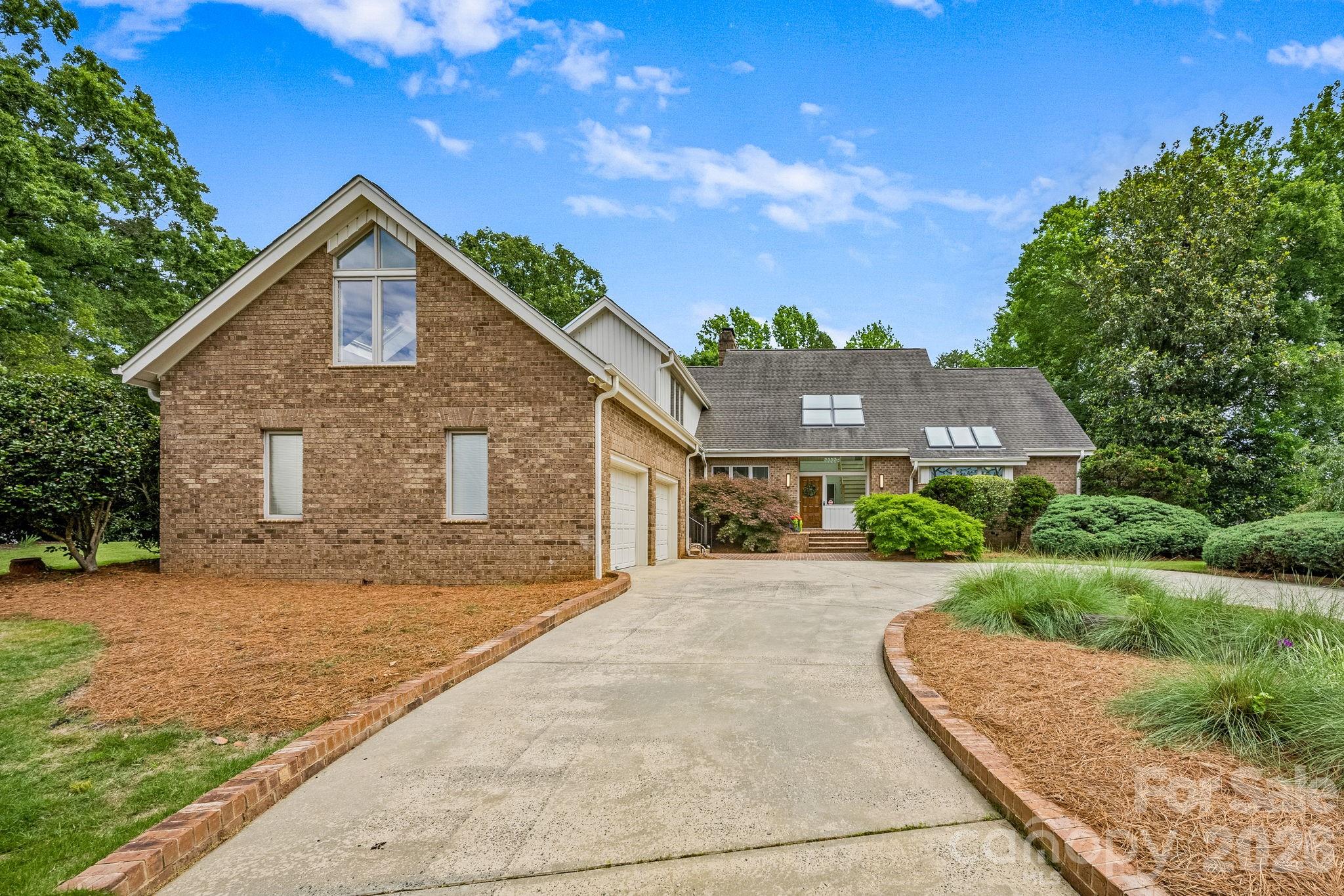 5901 Marsailles Court — Charlotte