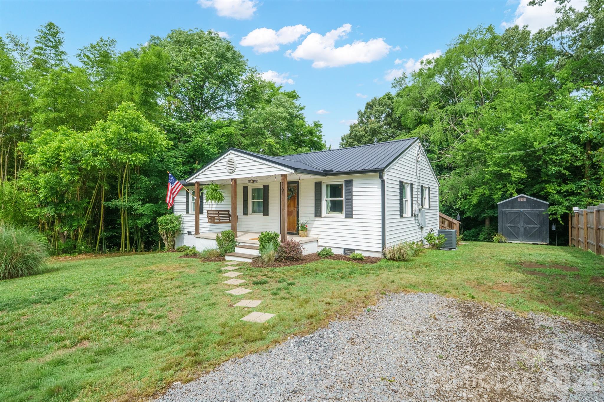 161 Holman Street — Mocksville