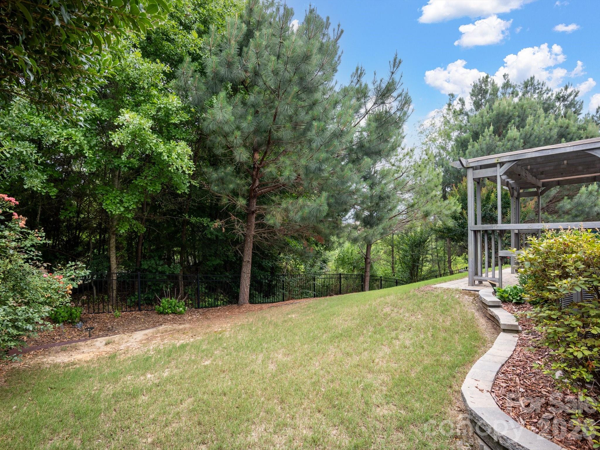 5033 Wesley Court — Lancaster