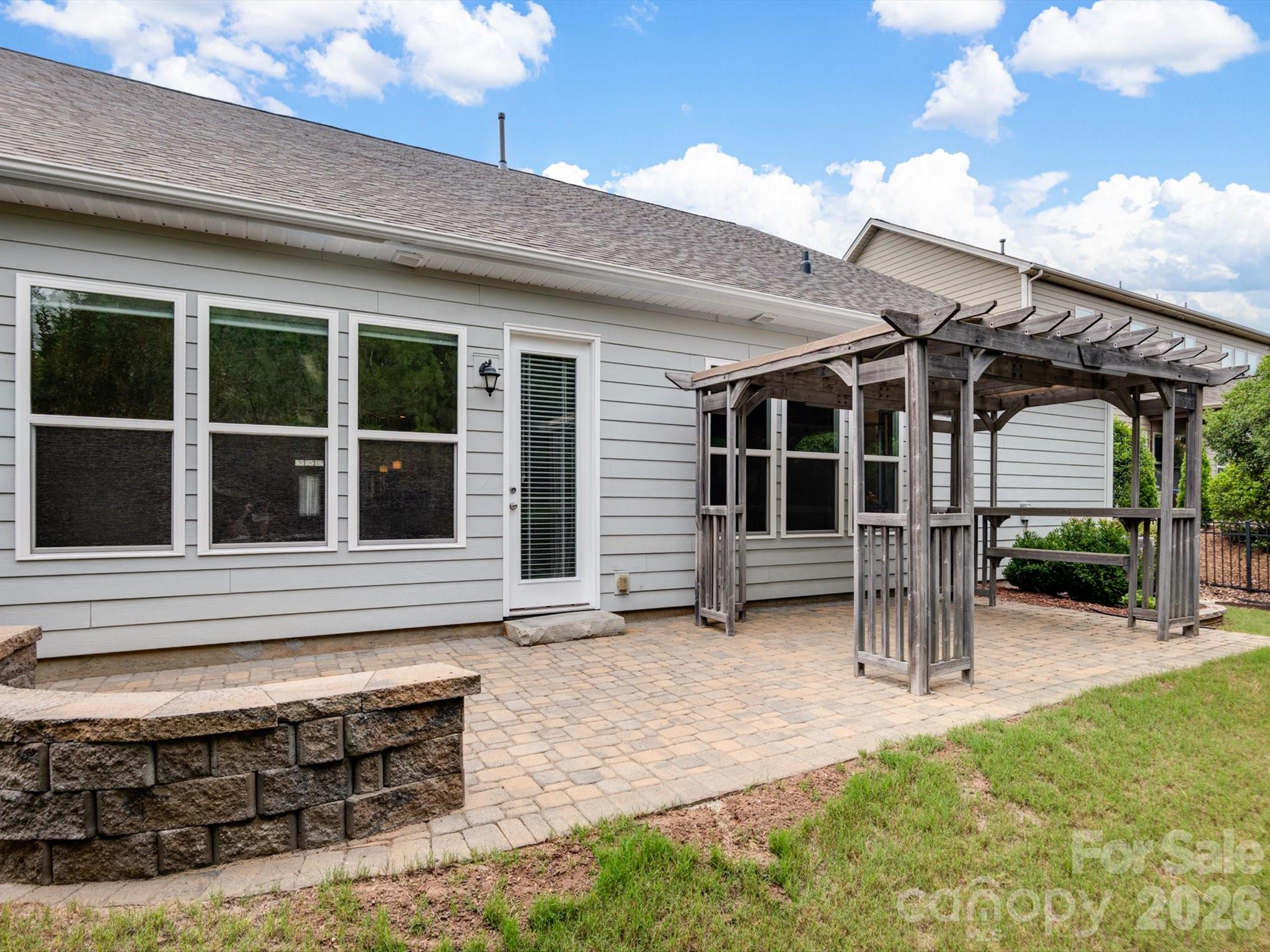 5033 Wesley Court — Lancaster