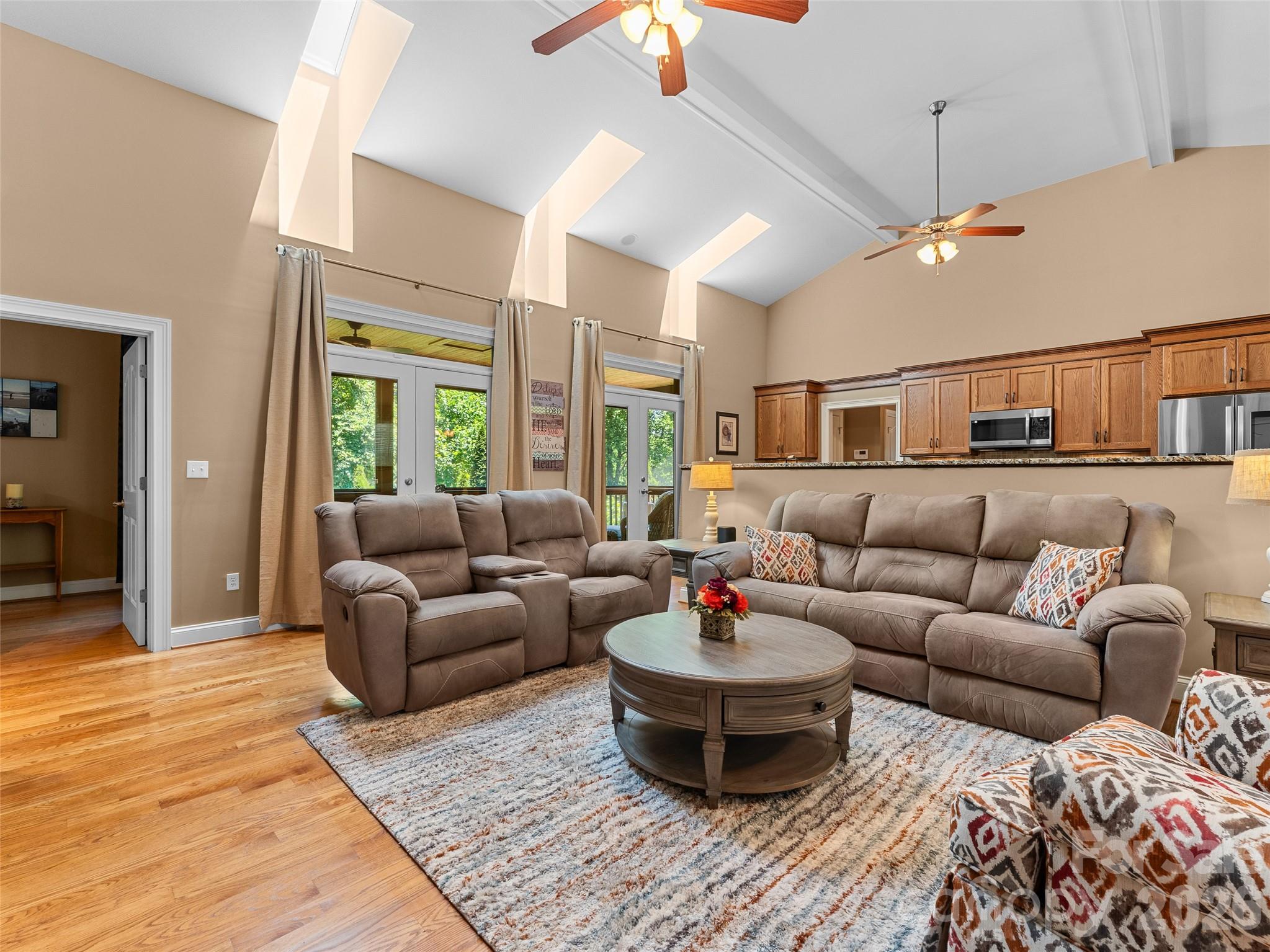 25 Linden Turn S — Hendersonville
