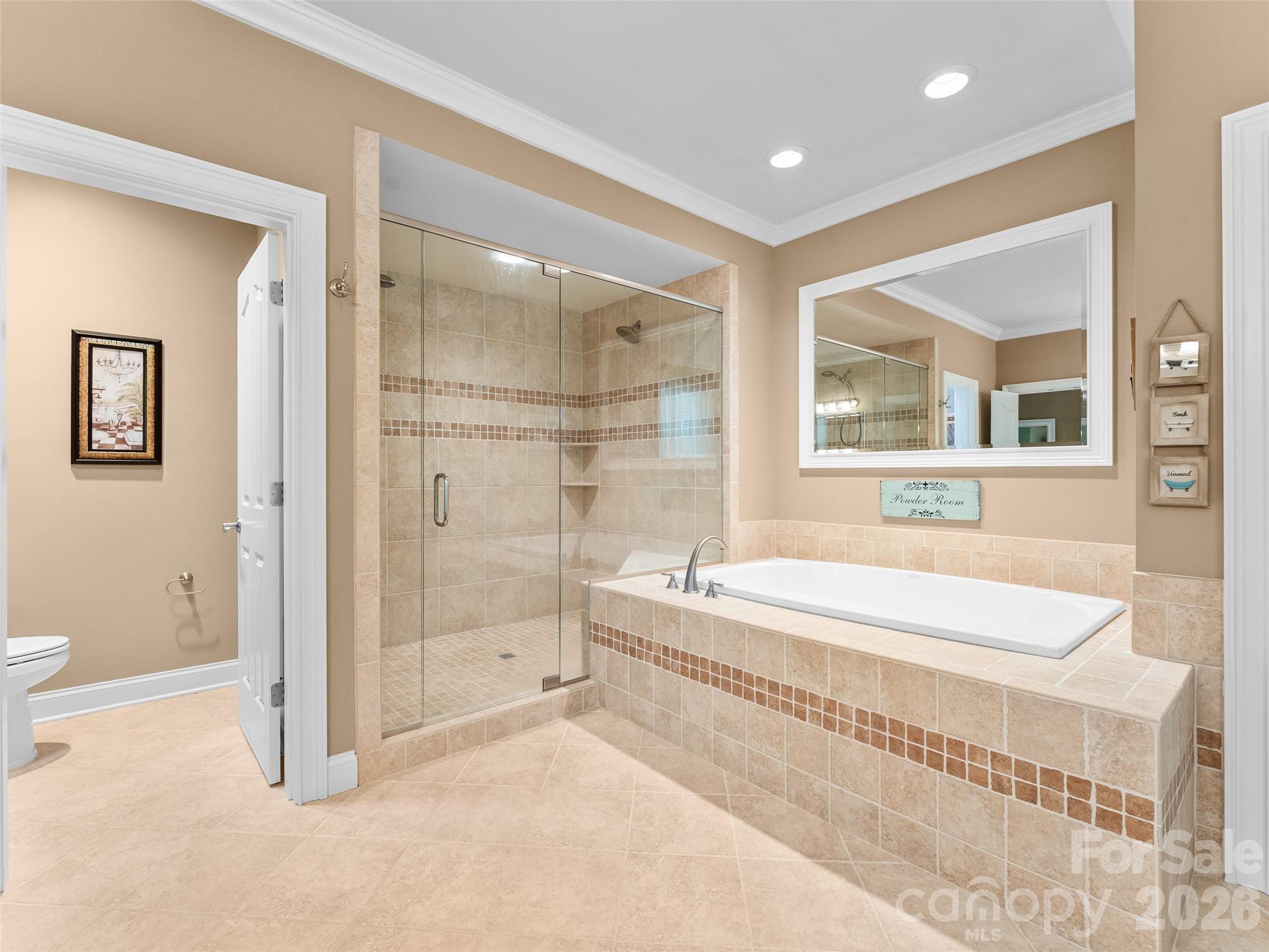 25 Linden Turn S — Hendersonville