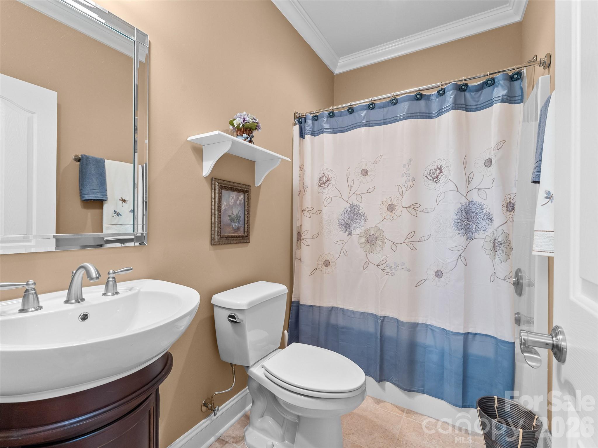 25 Linden Turn S — Hendersonville