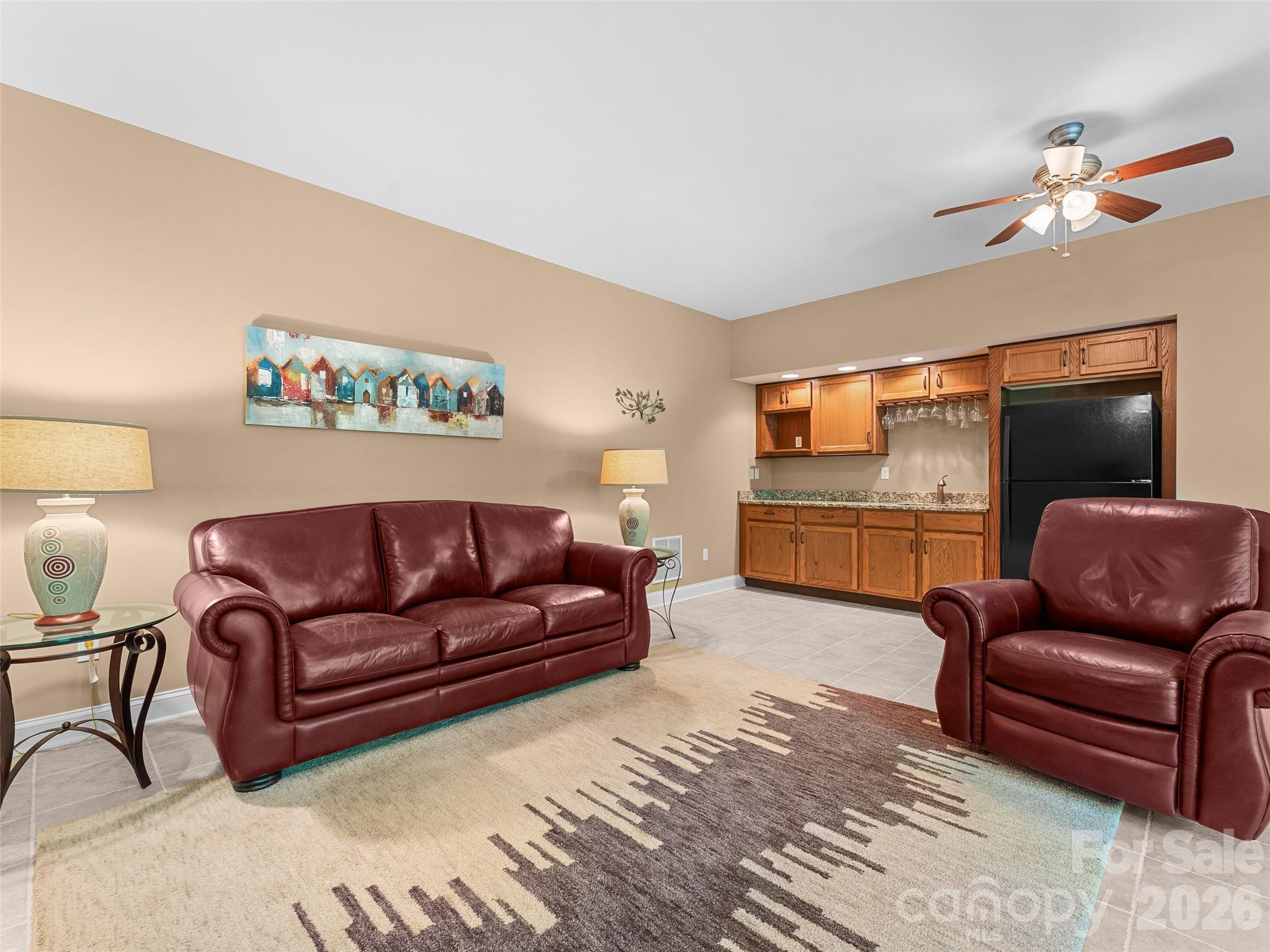 25 Linden Turn S — Hendersonville