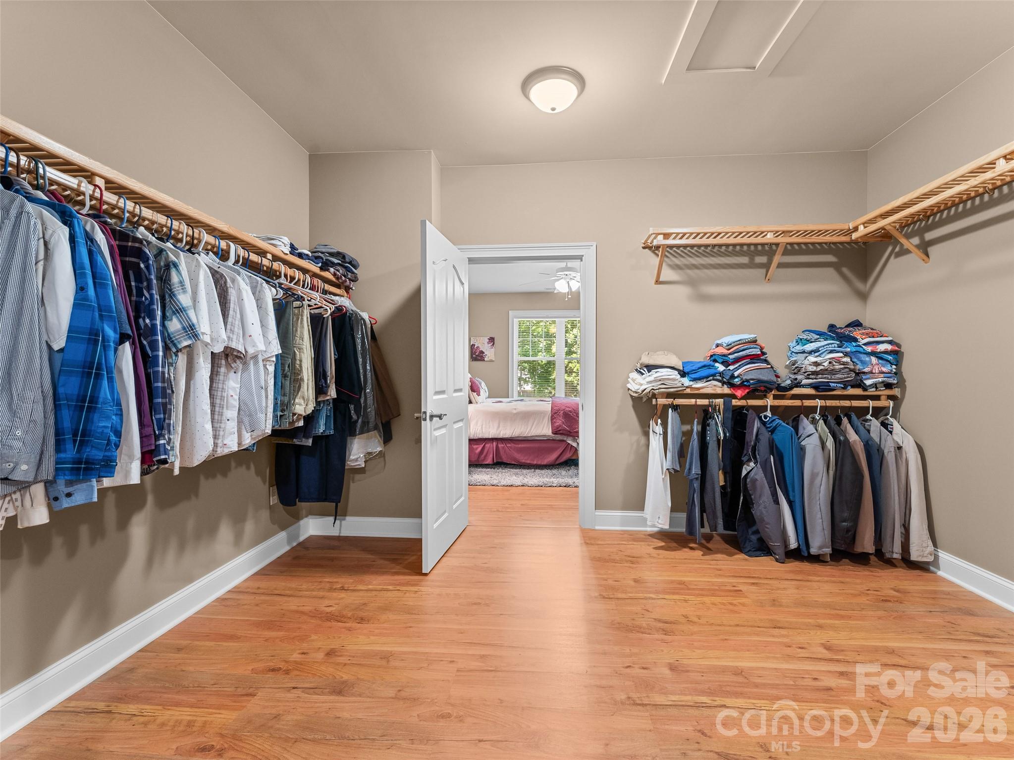 25 Linden Turn S — Hendersonville