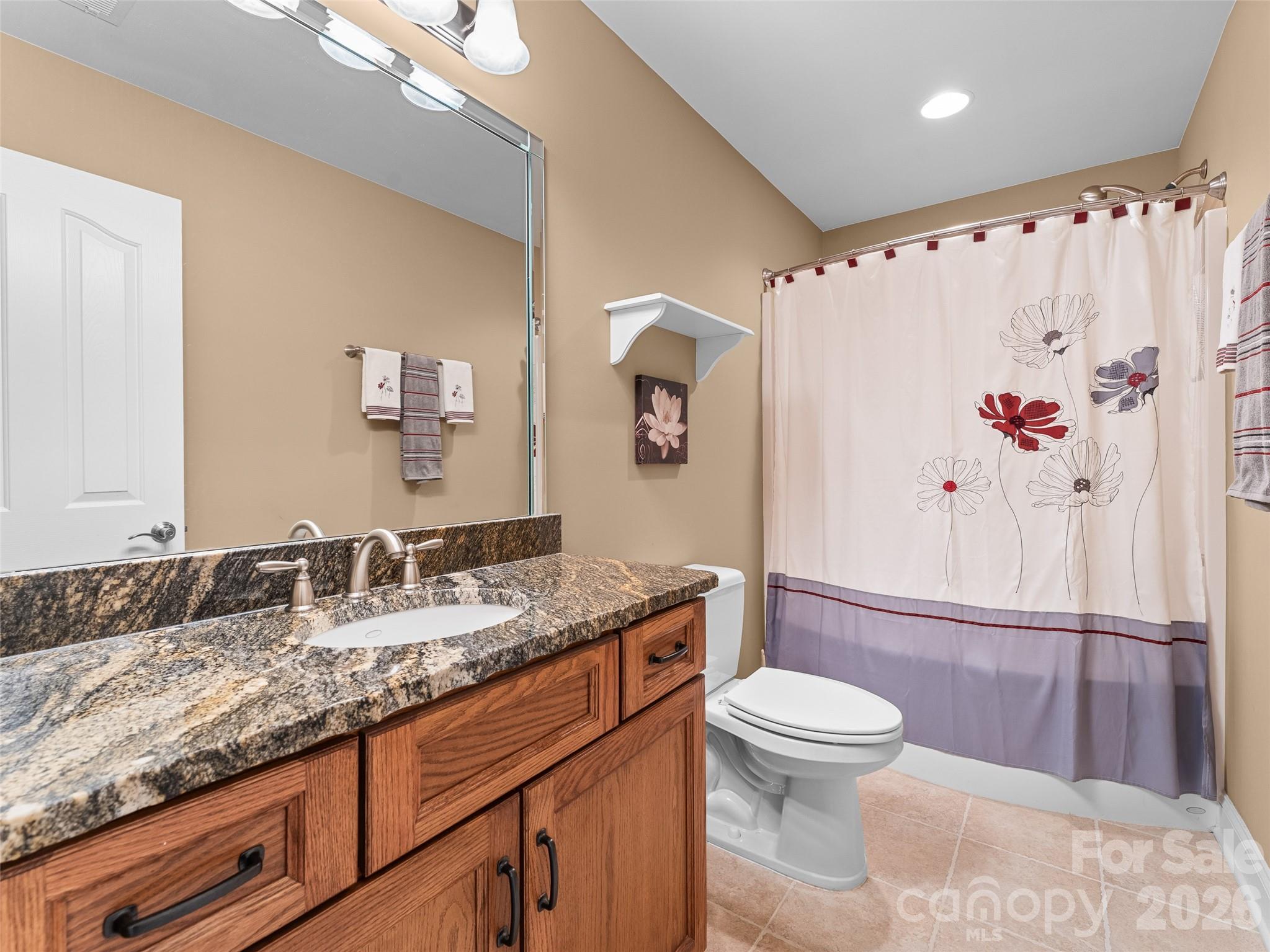 25 Linden Turn S — Hendersonville